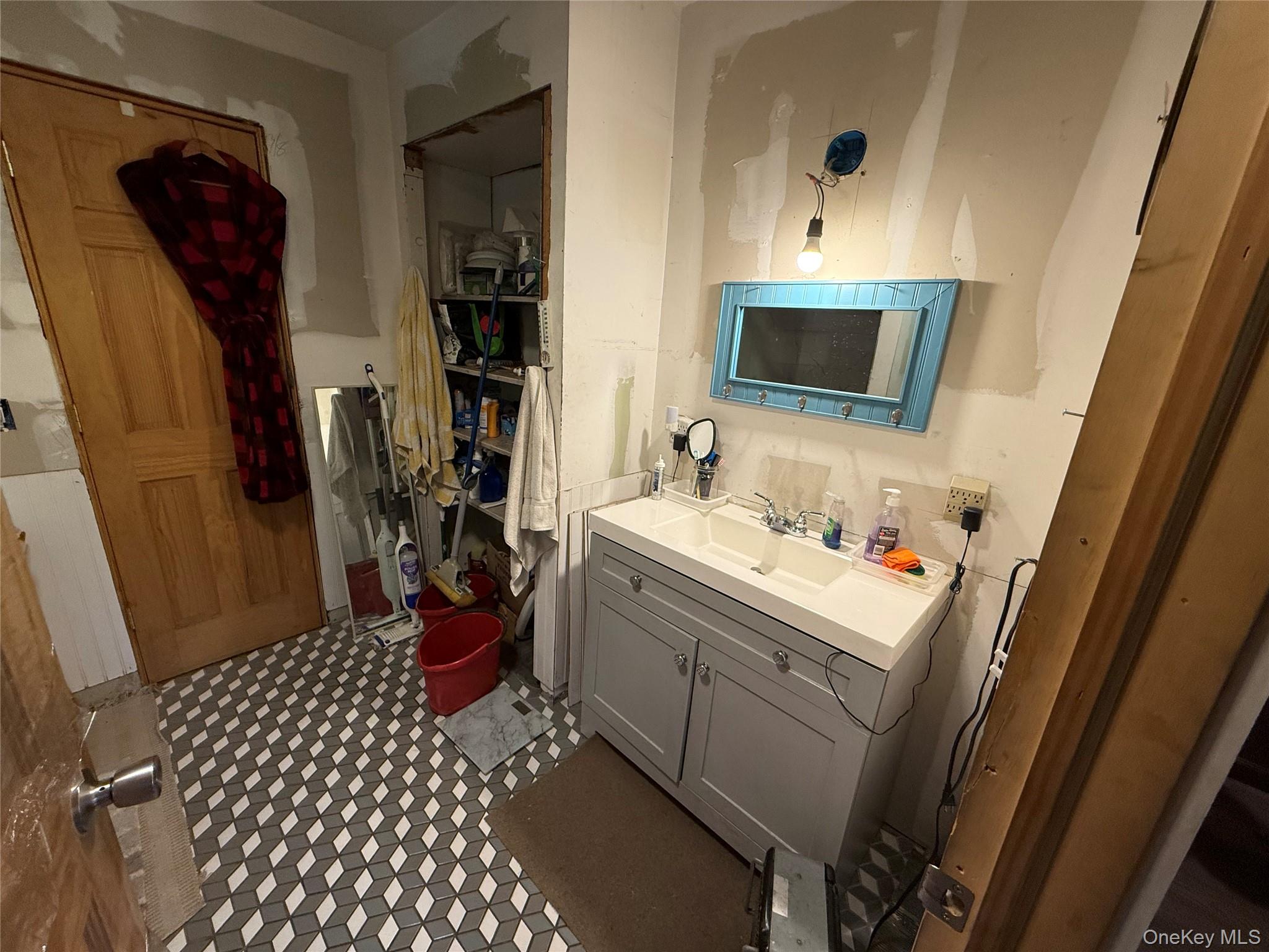 #6 photo, 5 8th Street, Sound Beach , NY 11789