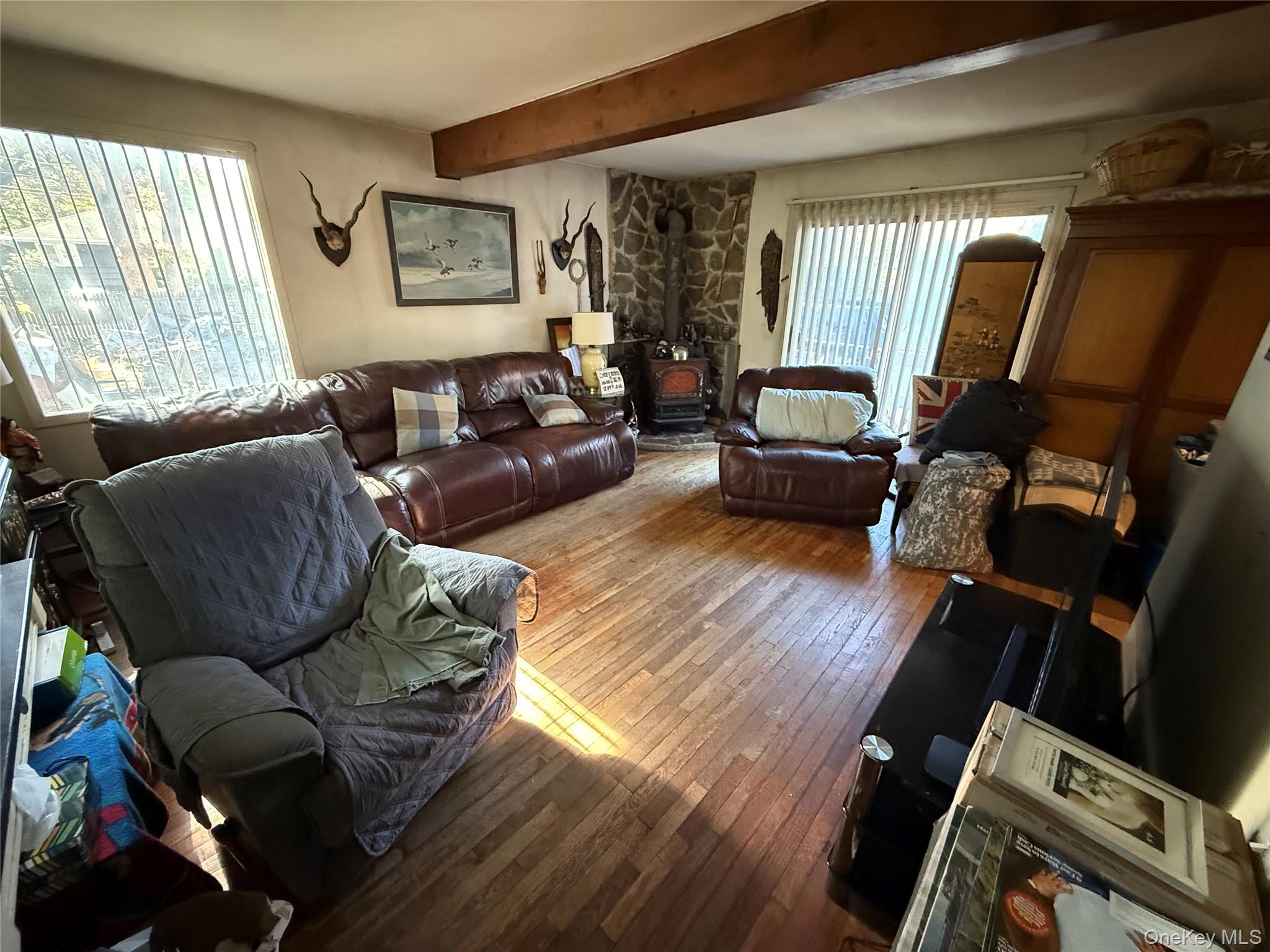 #8 photo, 5 8th Street, Sound Beach , NY 11789