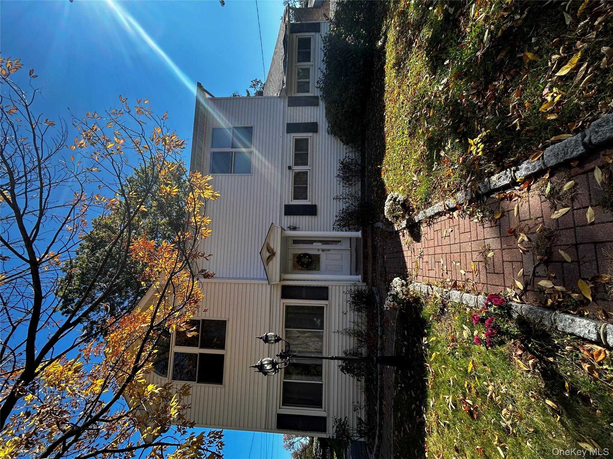 #1 photo, 500 Oakwood Road, South Huntington , NY 11743