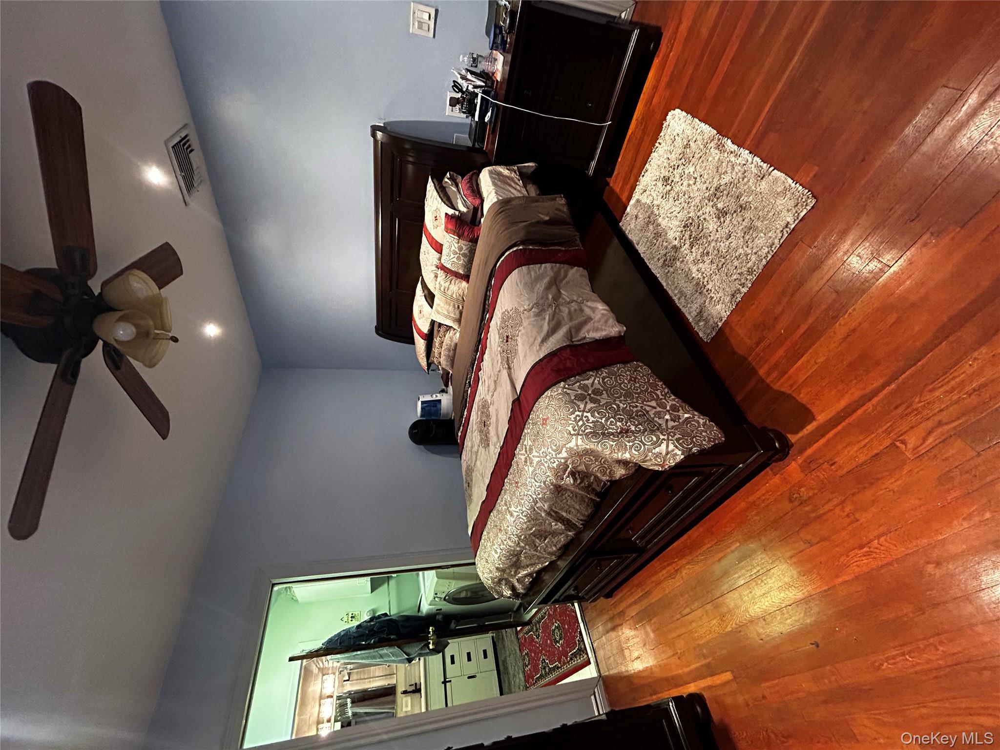 #15 photo, 500 Oakwood Road, South Huntington , NY 11743