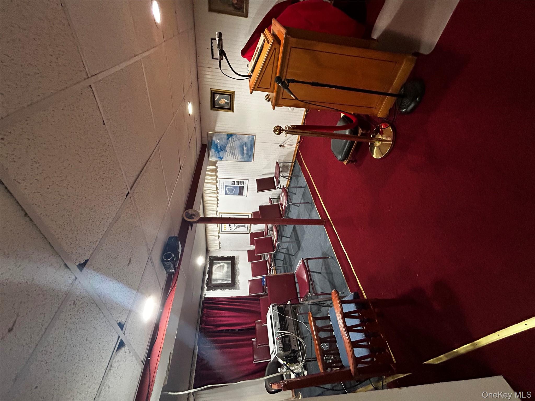 #17 photo, 500 Oakwood Road, South Huntington , NY 11743