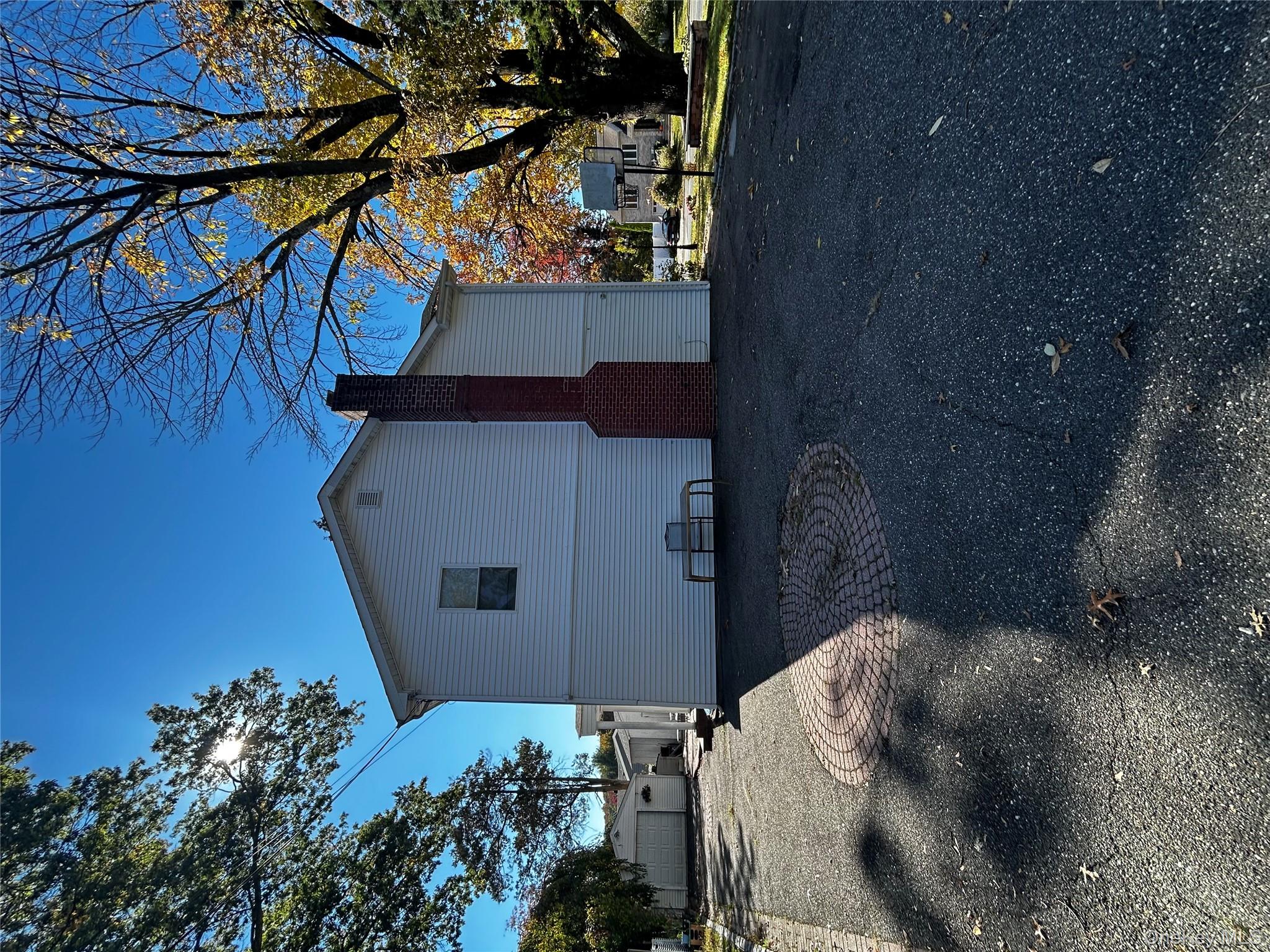 #20 photo, 500 Oakwood Road, South Huntington , NY 11743