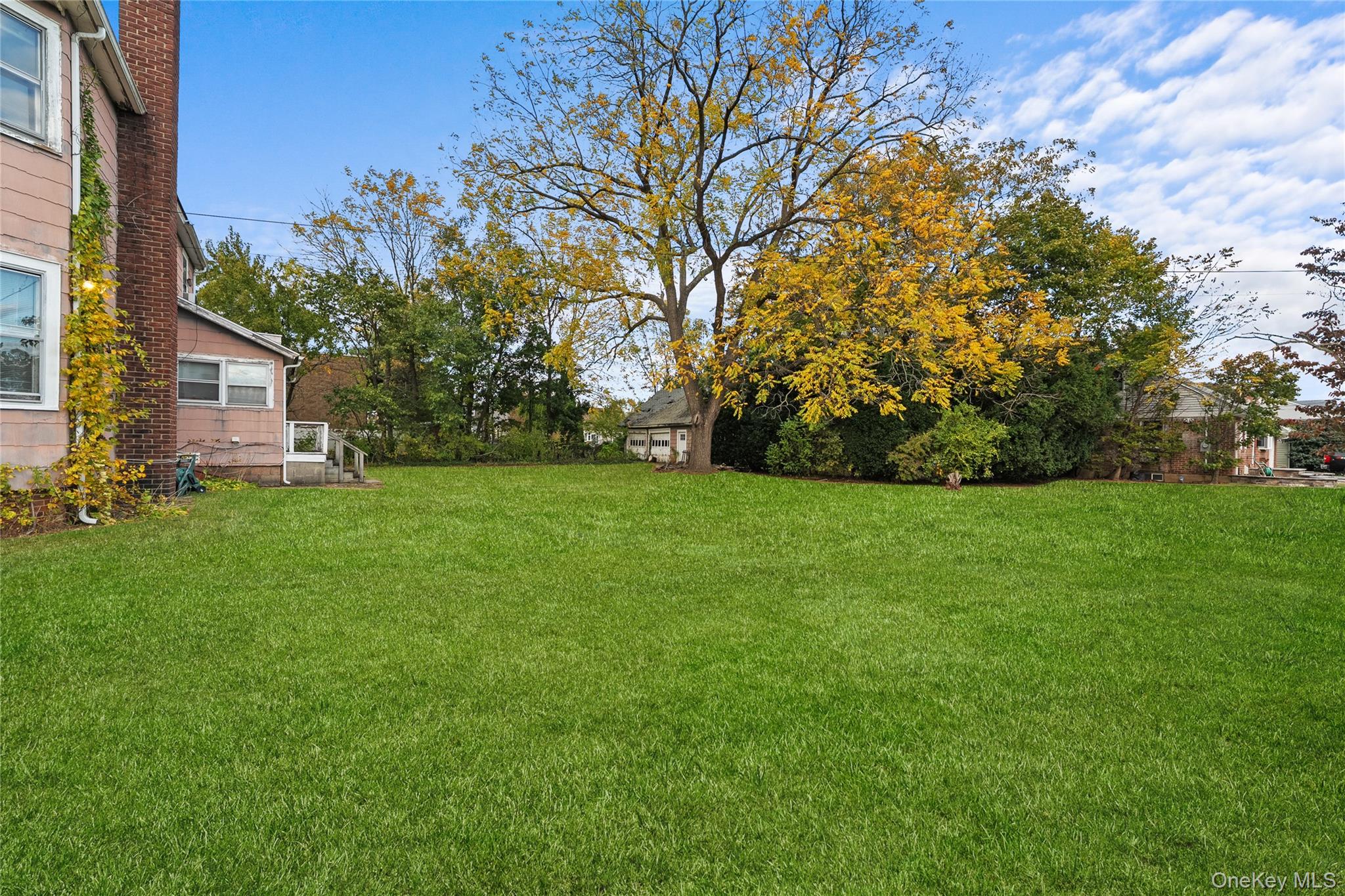 #5 photo, 135 Merritts Road, Farmingdale , NY 11735