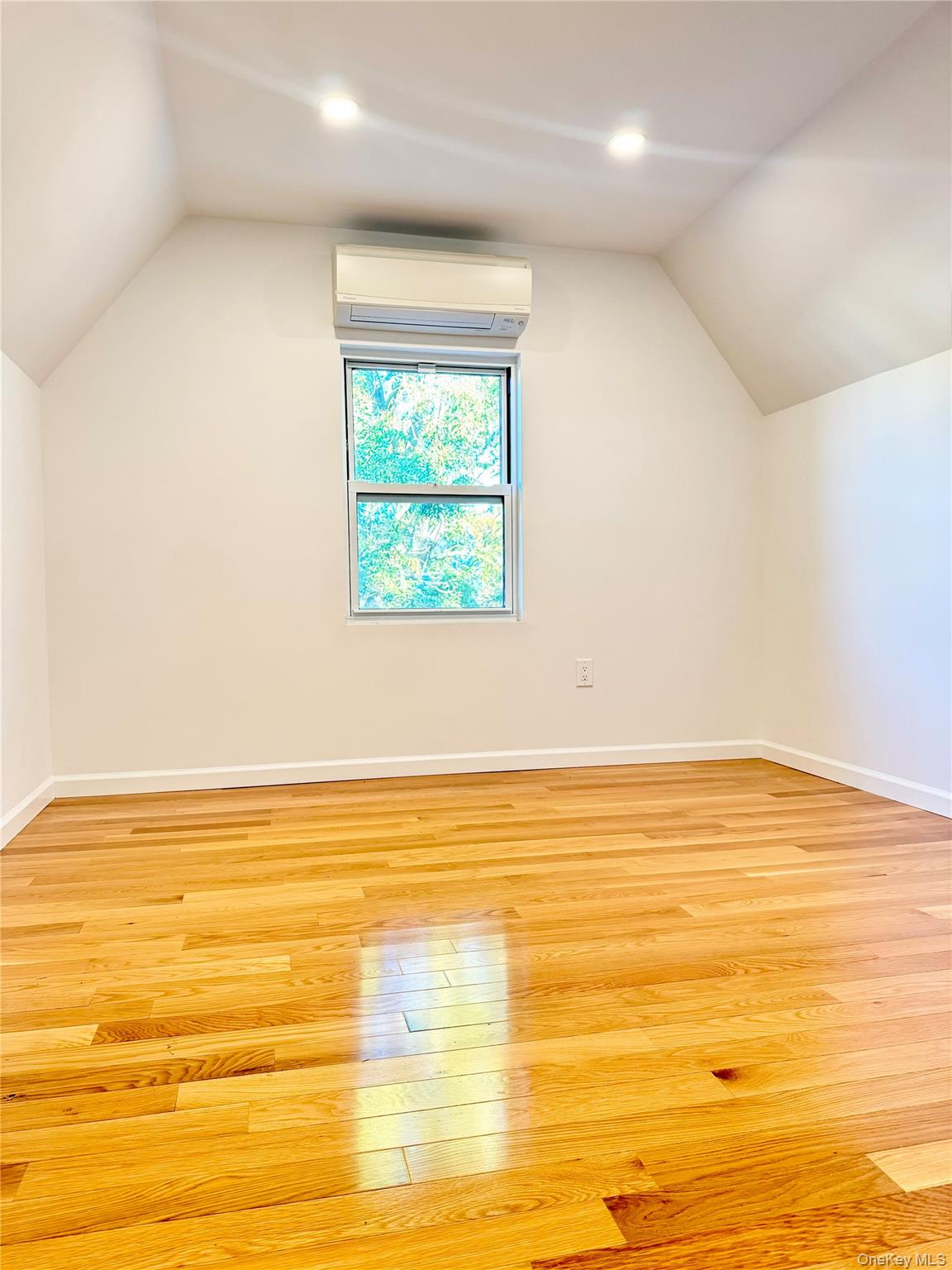 #10 photo, 87-44 89 Street, クイーンズ区 Woodhaven , NY 11421