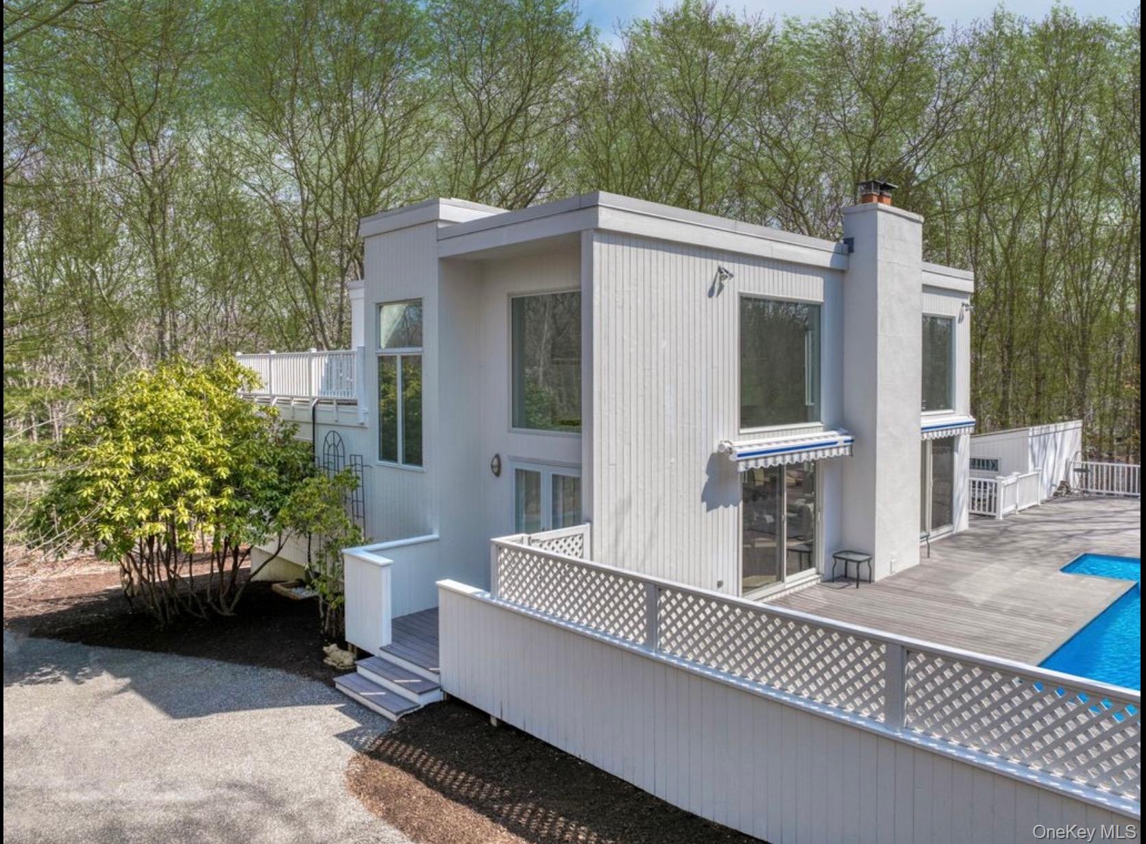 #2 photo, 17 Lyme Lane, East Hampton , NY 11937