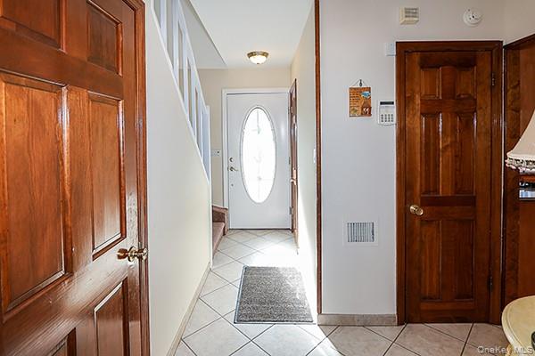 #4 photo, 81 Ward Street, Westbury , NY 11590