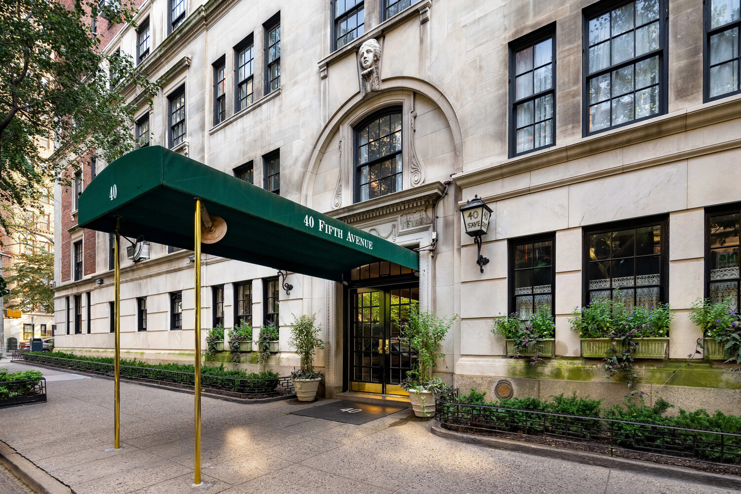 #15 photo, 40 5TH Avenue, Greenwich Village , NY 10011