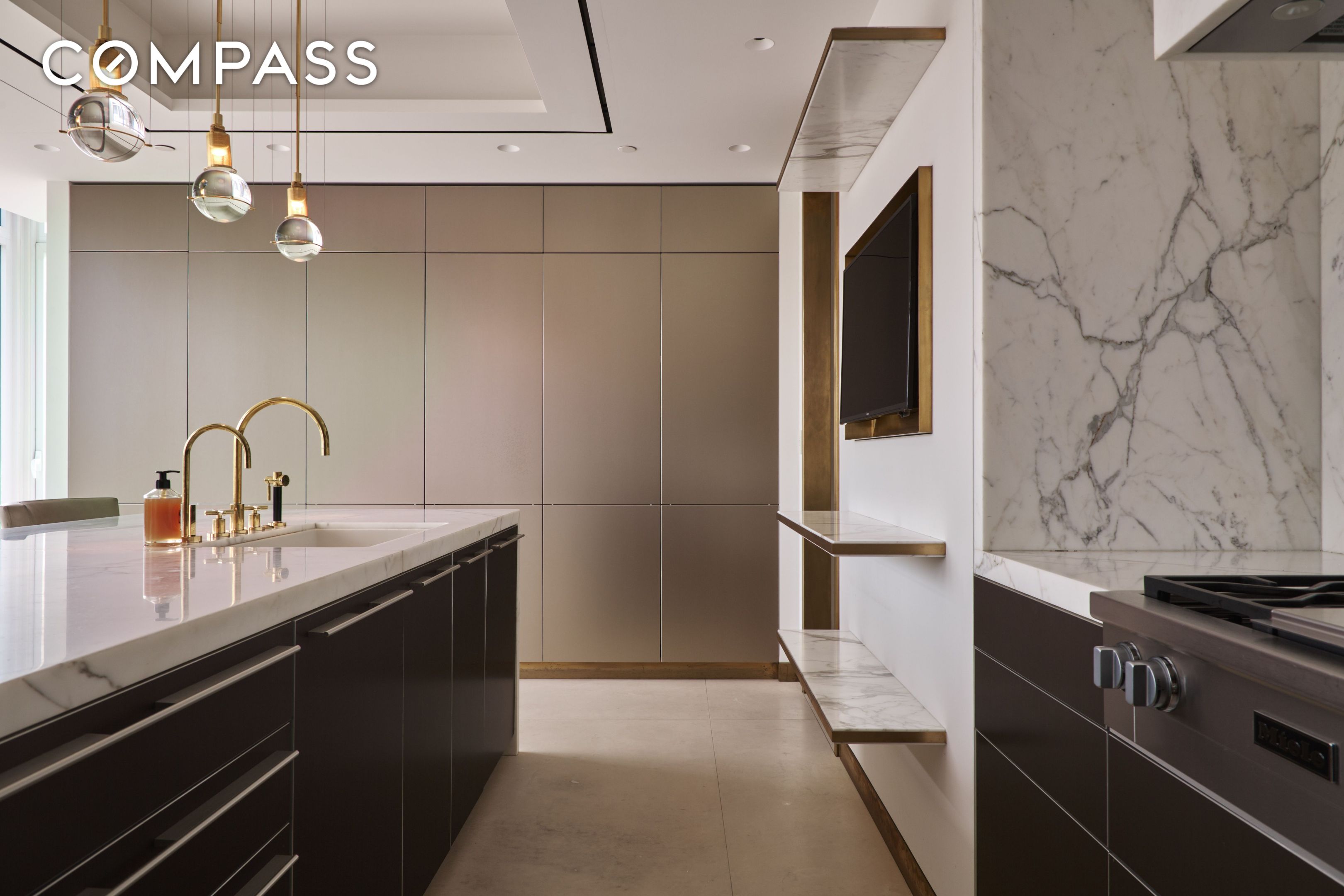 #12 photo, 1355 1st Avenue, マンハッタン Lenox Hill , NY 10021