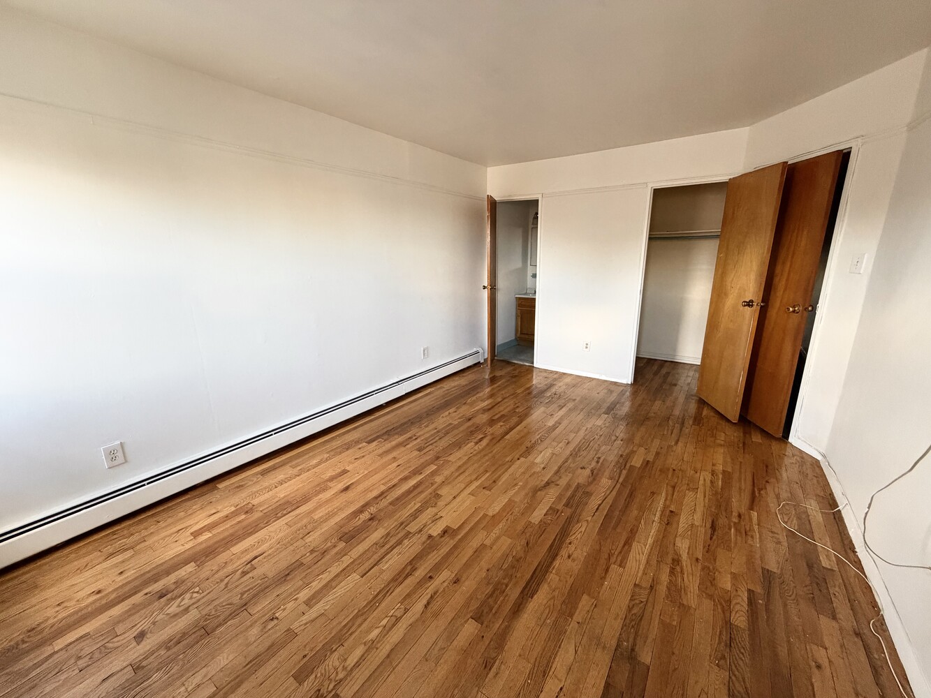 #11 photo, 1001 E 59TH Street, ブルックリン区 Flatlands , NY 11234