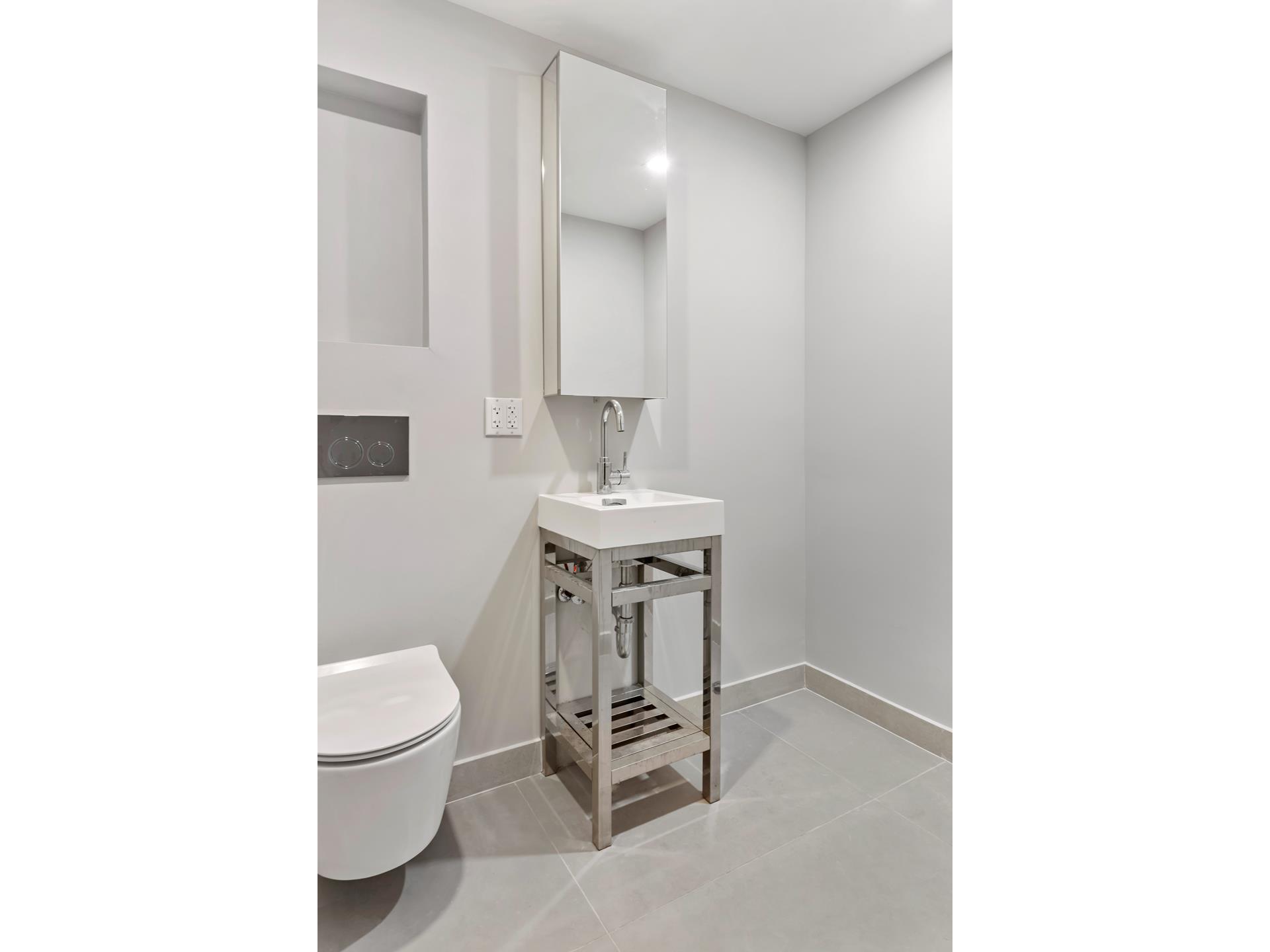 #11 photo, 156 DEVOE Street, Williamsburg,North , NY 11211