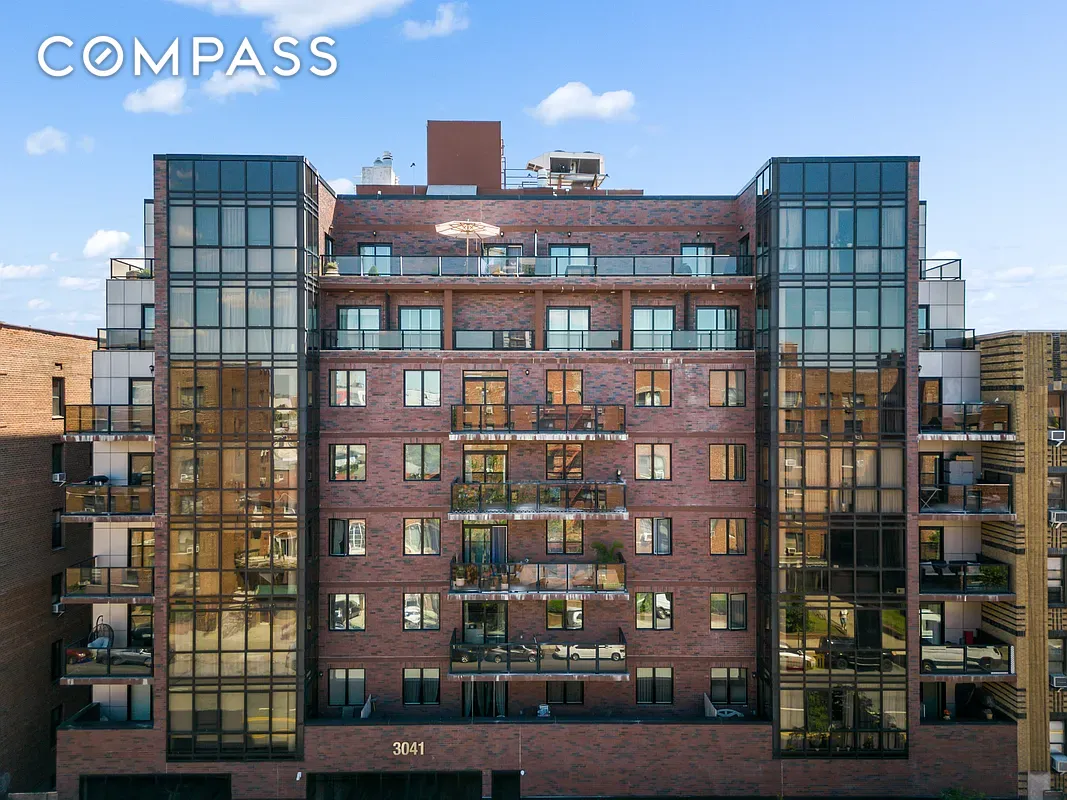 #18 photo, 3041 Ocean Avenue, Sheepshead Bay , NY 11235