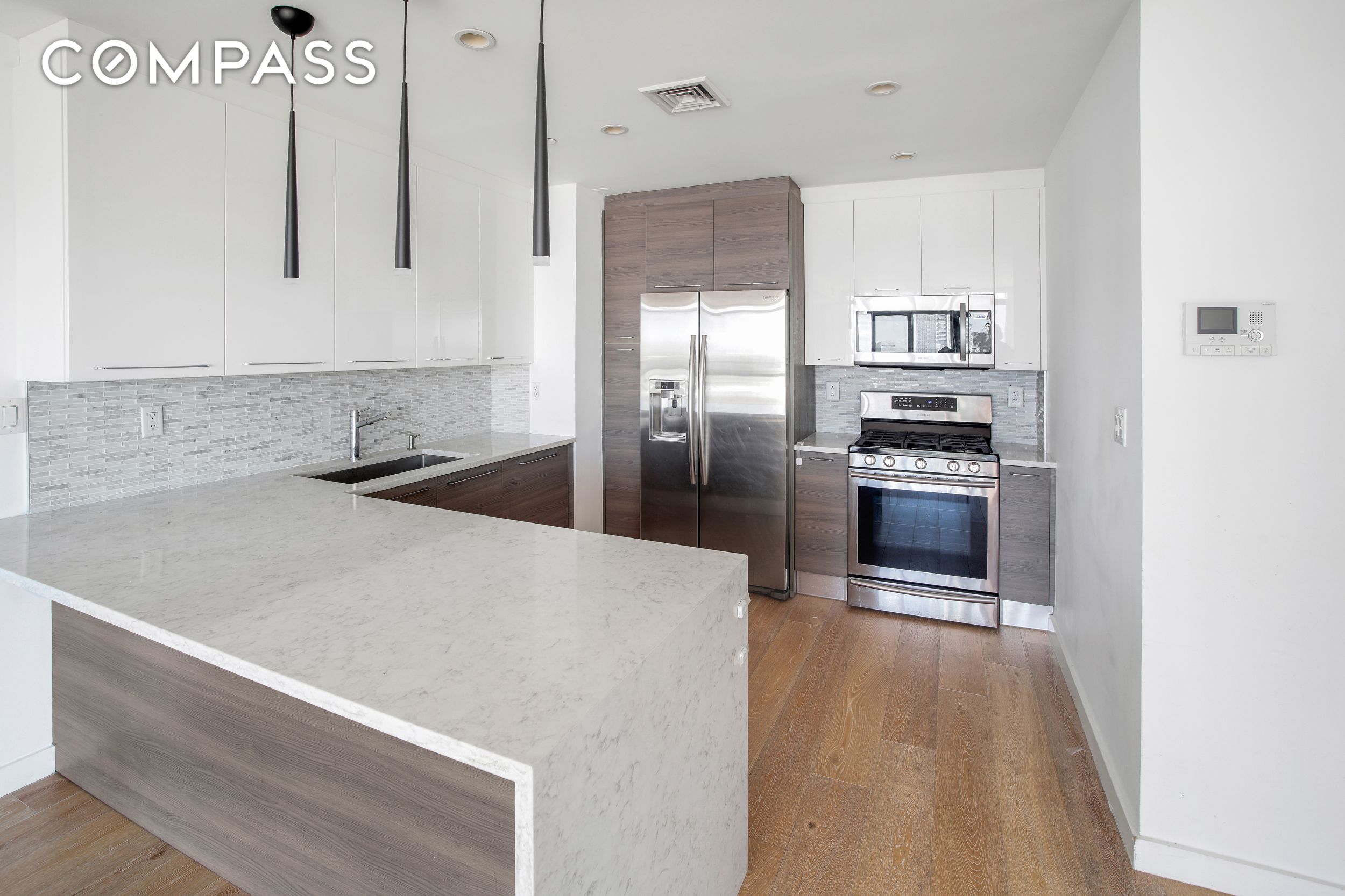 #4 photo, 3041 Ocean Avenue, Sheepshead Bay , NY 11235