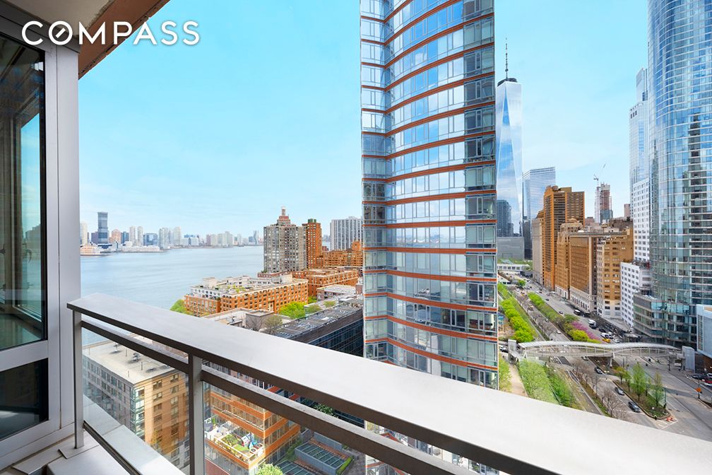 #16 photo, 30 West Street, Battery Park City , NY 10004