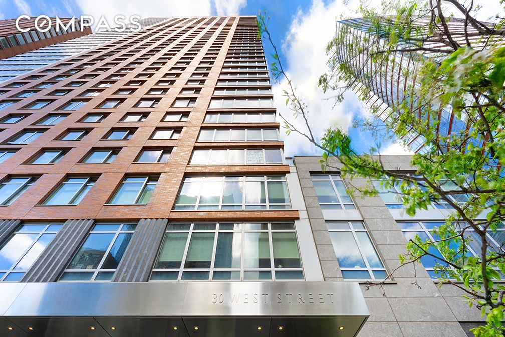 #17 photo, 30 West Street, Battery Park City , NY 10004