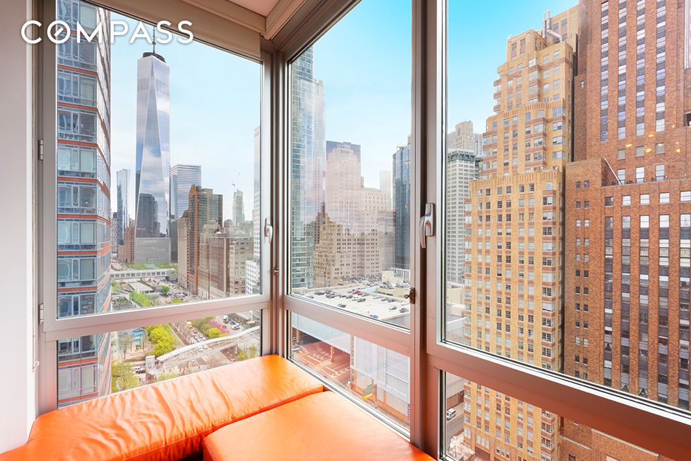 #6 photo, 30 West Street, Battery Park City , NY 10004