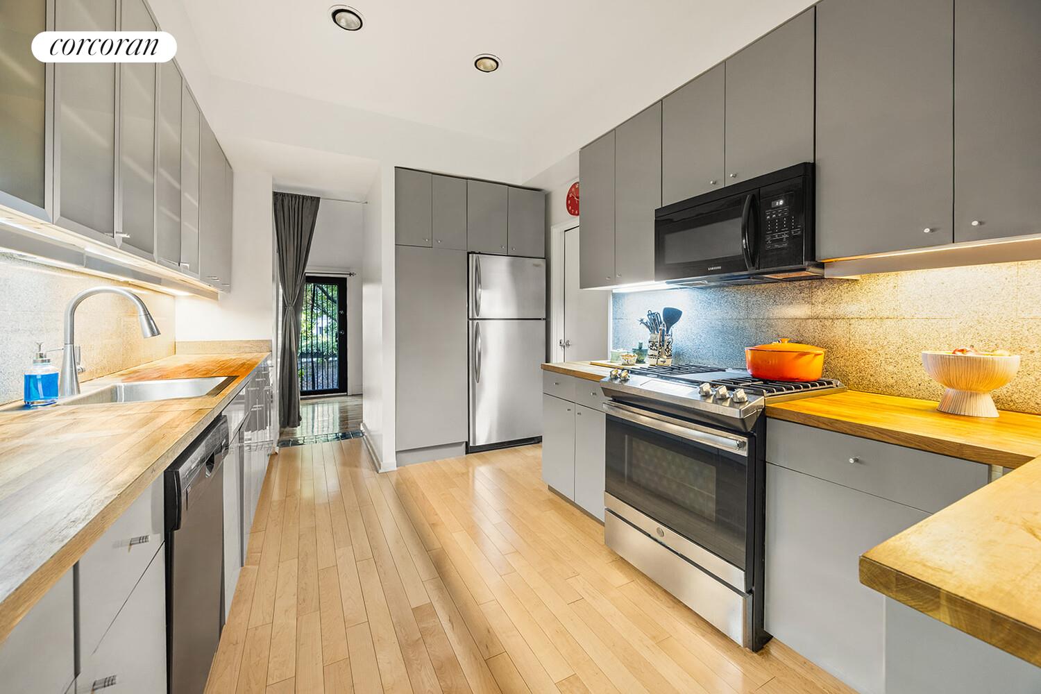 #6 photo, 293 PROSPECT Place, Prospect Heights , NY 11238