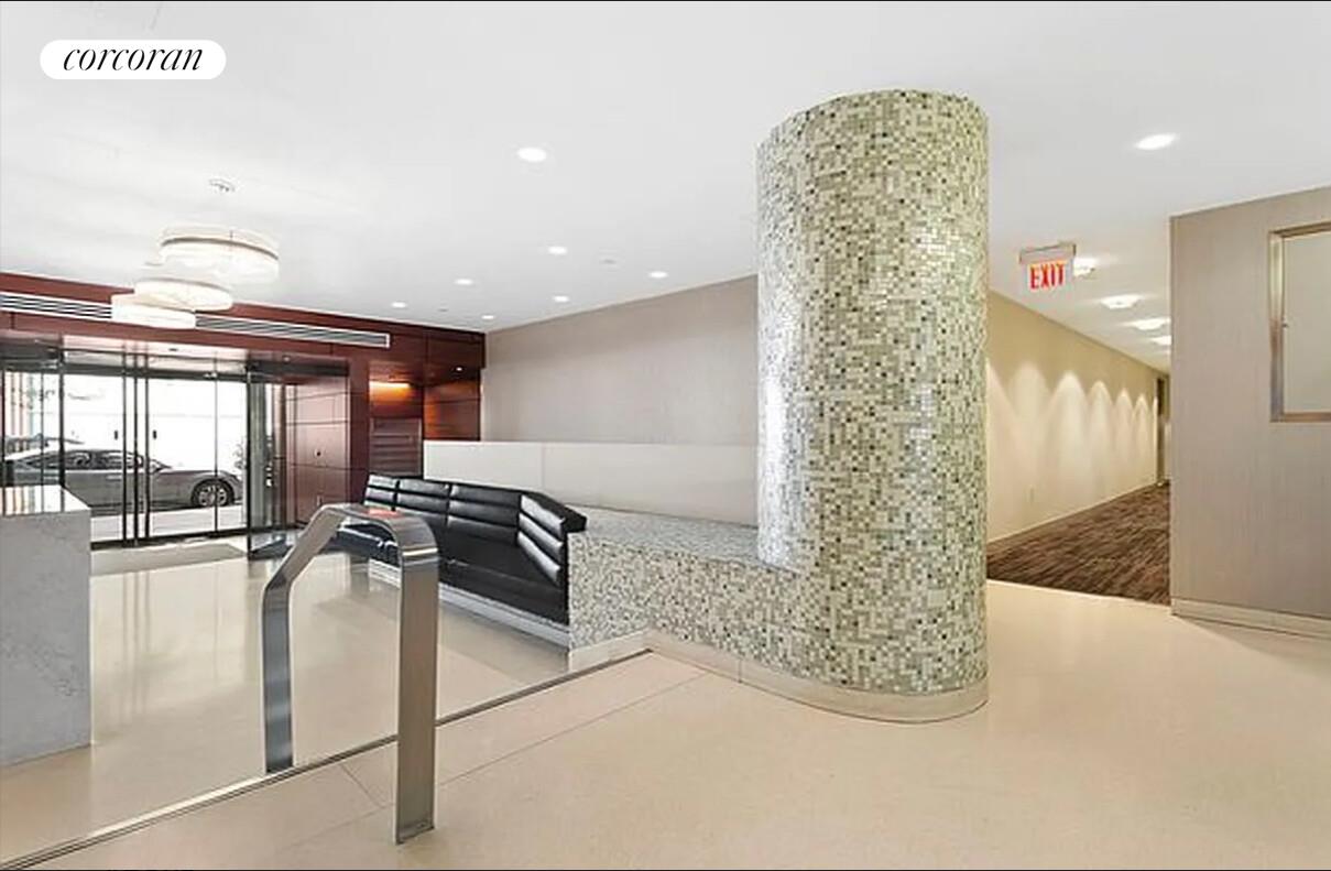 #16 photo, New York City, マンハッタン Hells Kitchen , NY 10019