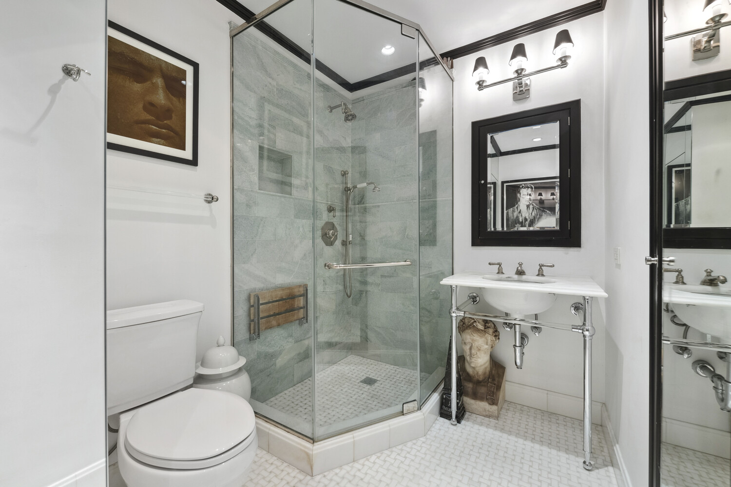 #12 photo, 25 E 69TH Street, マンハッタン Lenox Hill , NY 10021