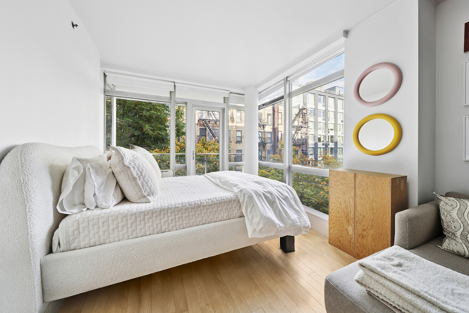 #3 photo, 425 E 13TH Street, マンハッタン East Village , NY 10009