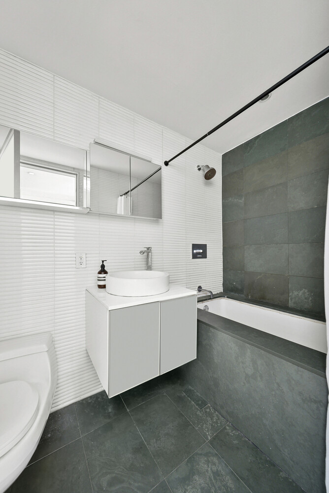 #7 photo, 425 E 13TH Street, マンハッタン East Village , NY 10009