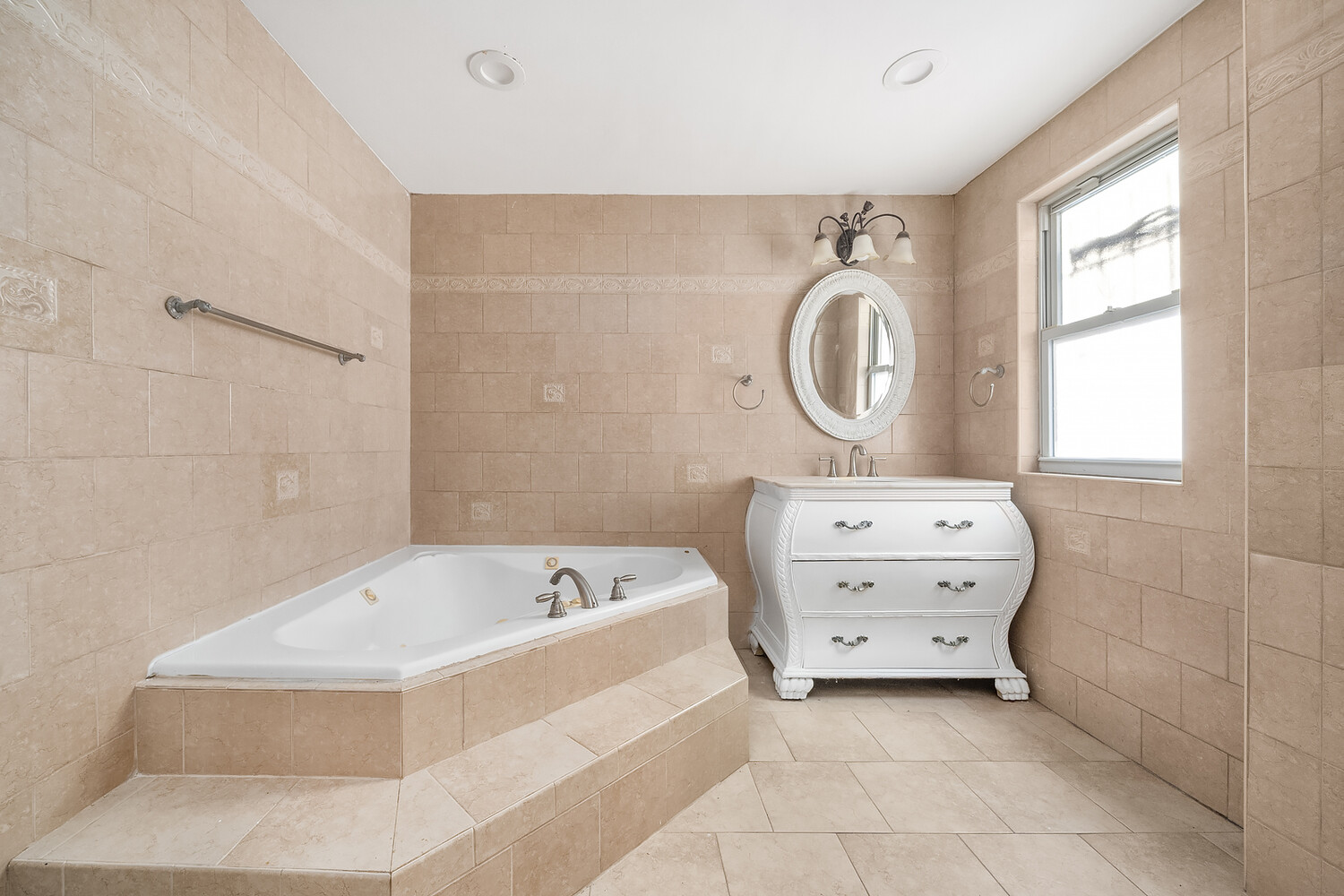 #15 photo, 497 DECATUR Street, Stuyvesant Heights , NY 11233