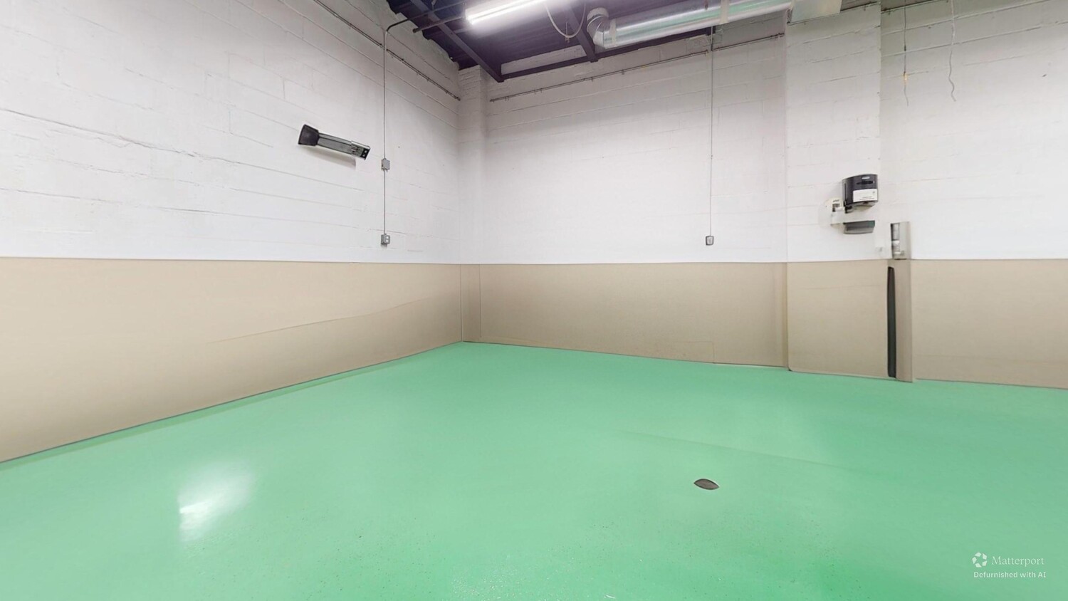 #15 photo, 45-44 VERNON Boulevard, Hunters Point , NY 11101