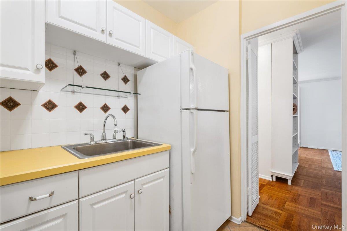 #14 photo, 281 Garth Road, Scarsdale , NY 10583