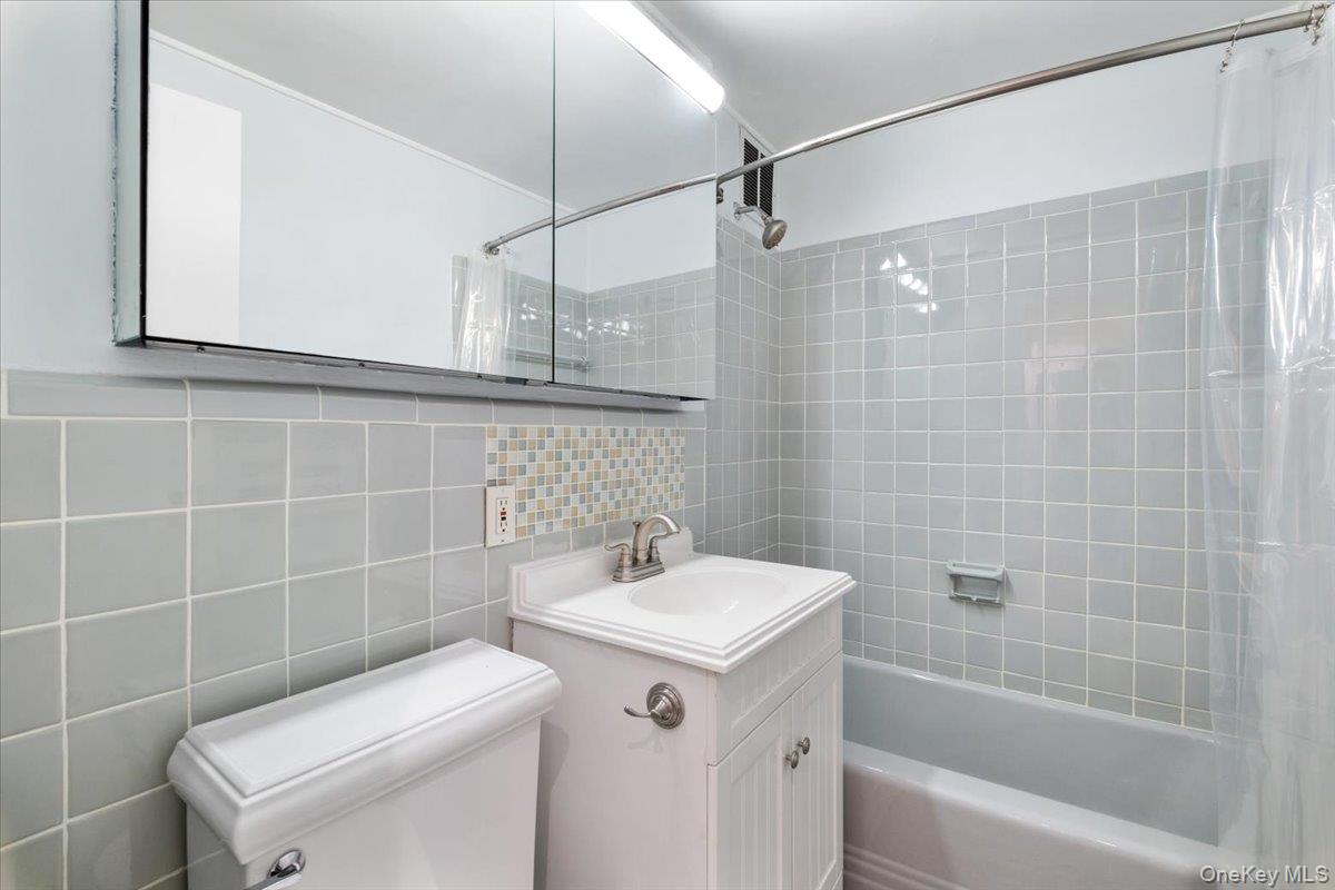 #18 photo, 281 Garth Road, Scarsdale , NY 10583