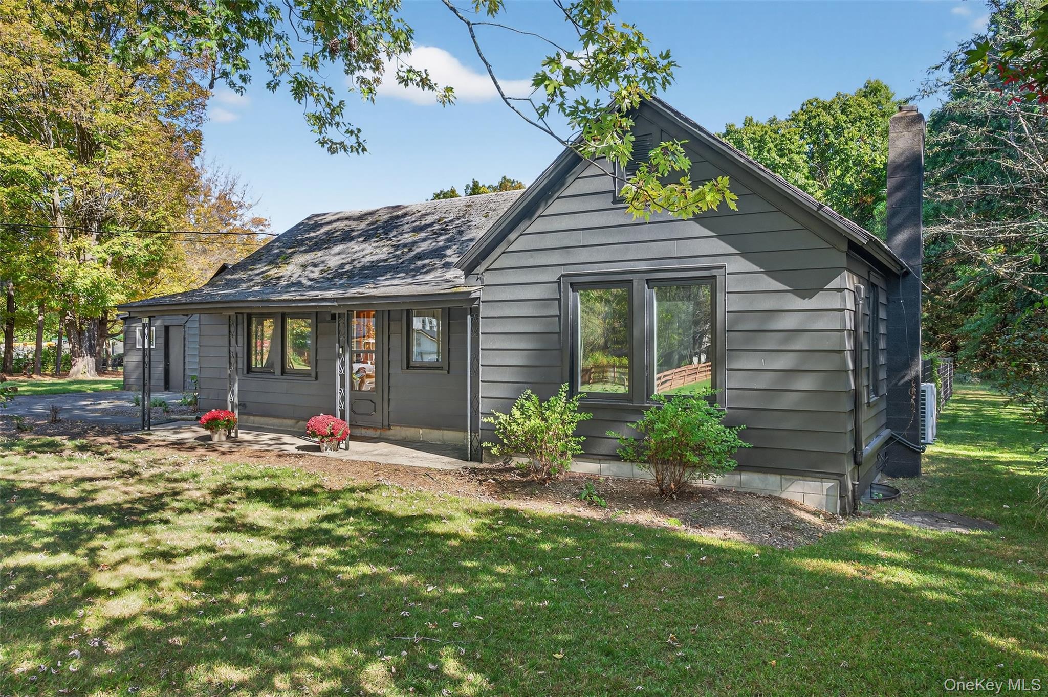 #1 photo, 718 Springtown Road, Tillson , NY 12486