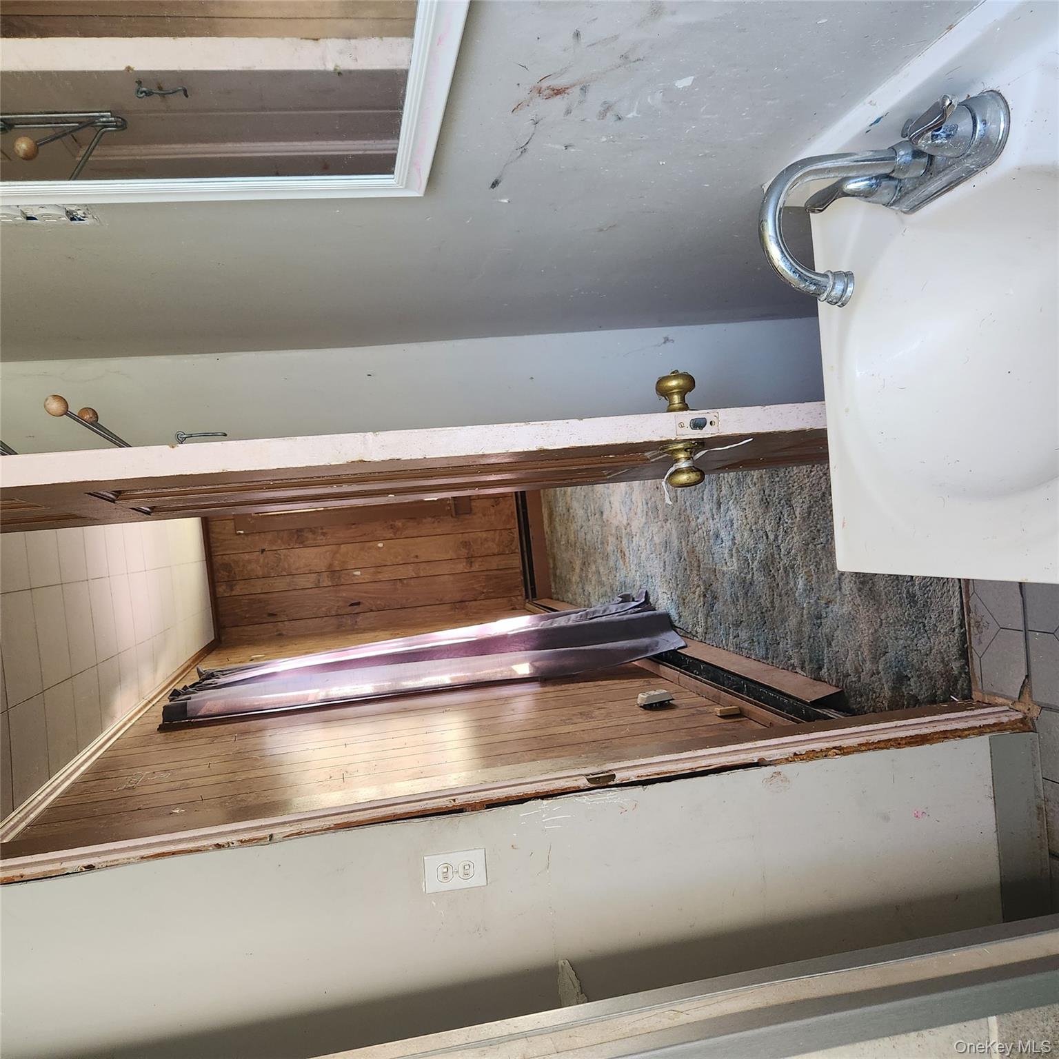 #7 photo, 159 Main Street, Livingston Manor , NY 12758