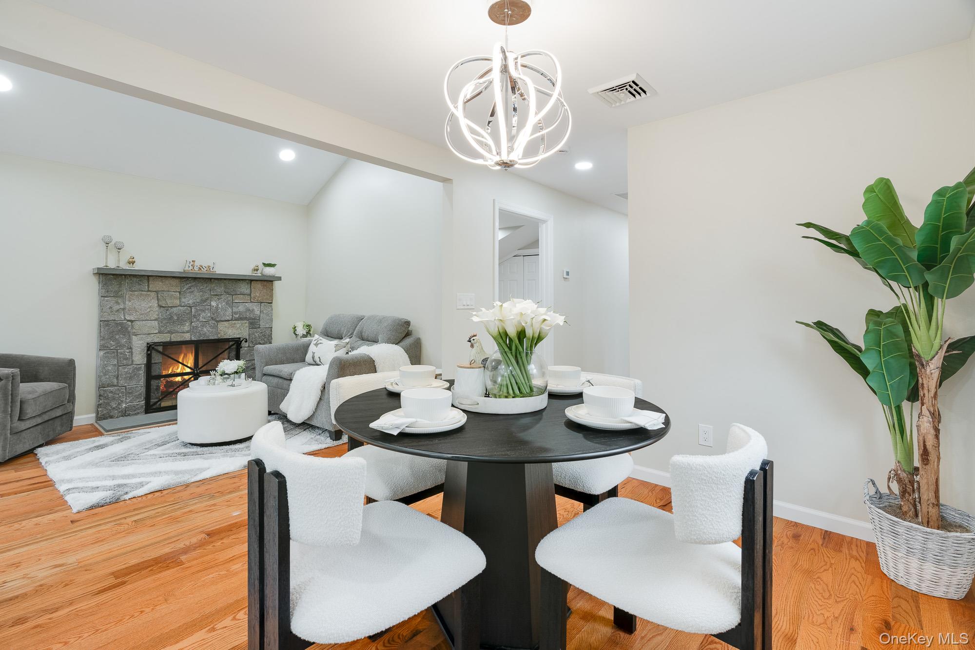 #10 photo, 3167 Lincoln Drive, Mohegan Lake , NY 10547