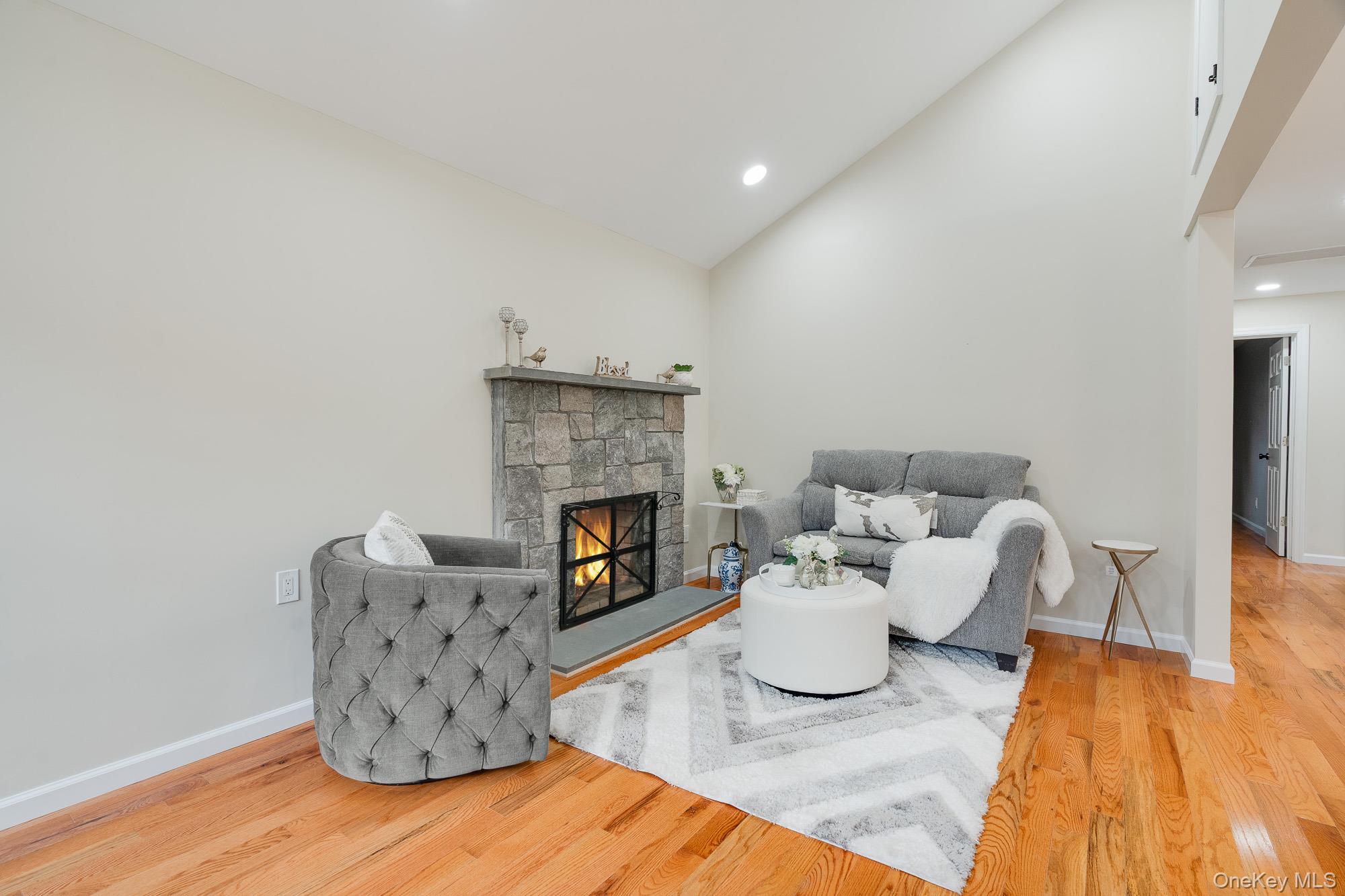 #5 photo, 3167 Lincoln Drive, Mohegan Lake , NY 10547