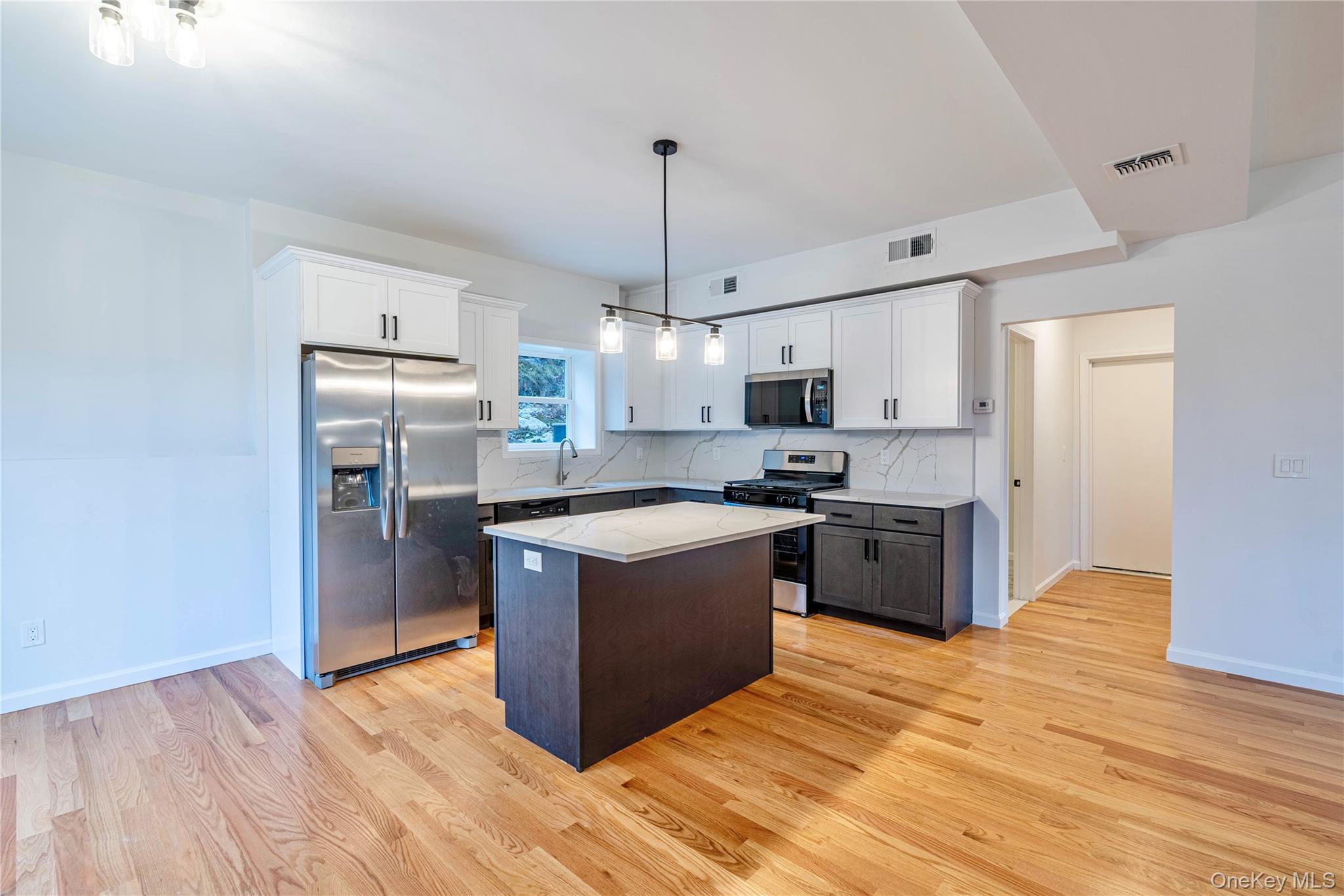 #2 photo, 125 Highland Avenue, Newburgh , NY 12550