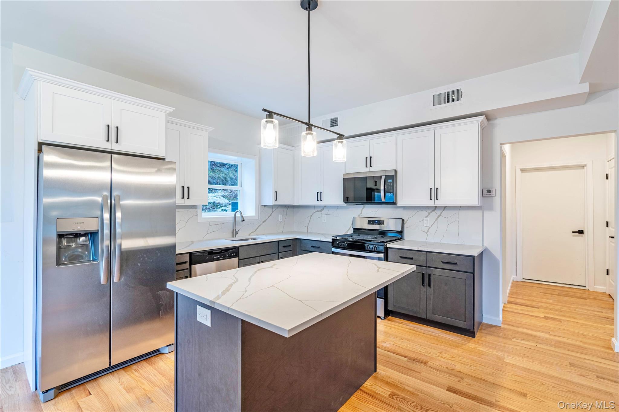 #3 photo, 125 Highland Avenue, Newburgh , NY 12550