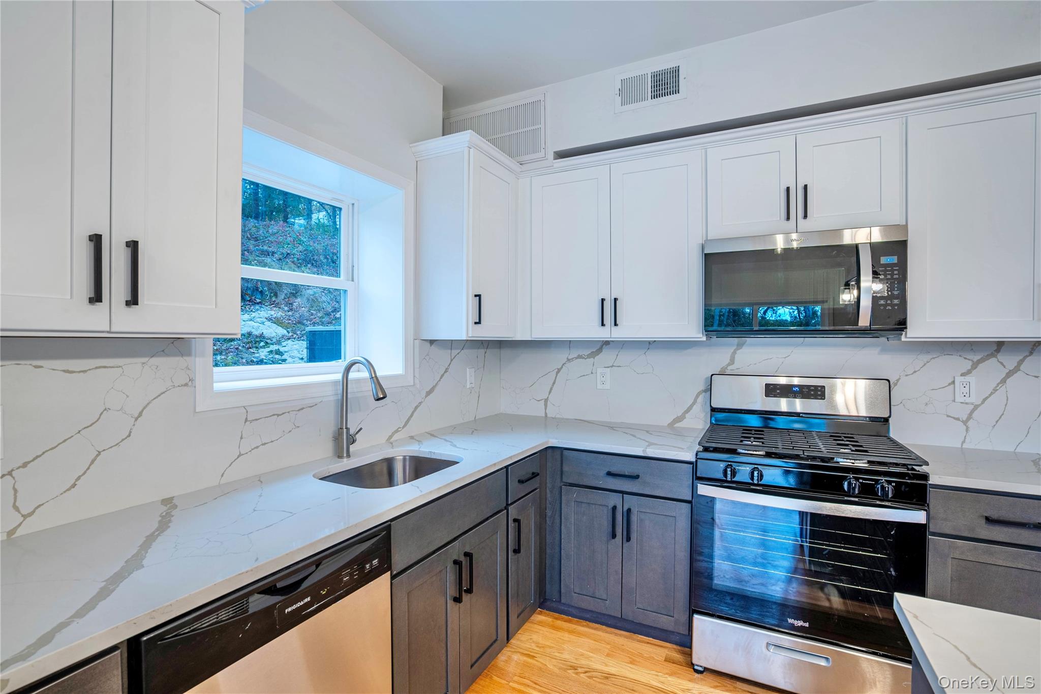 #4 photo, 125 Highland Avenue, Newburgh , NY 12550