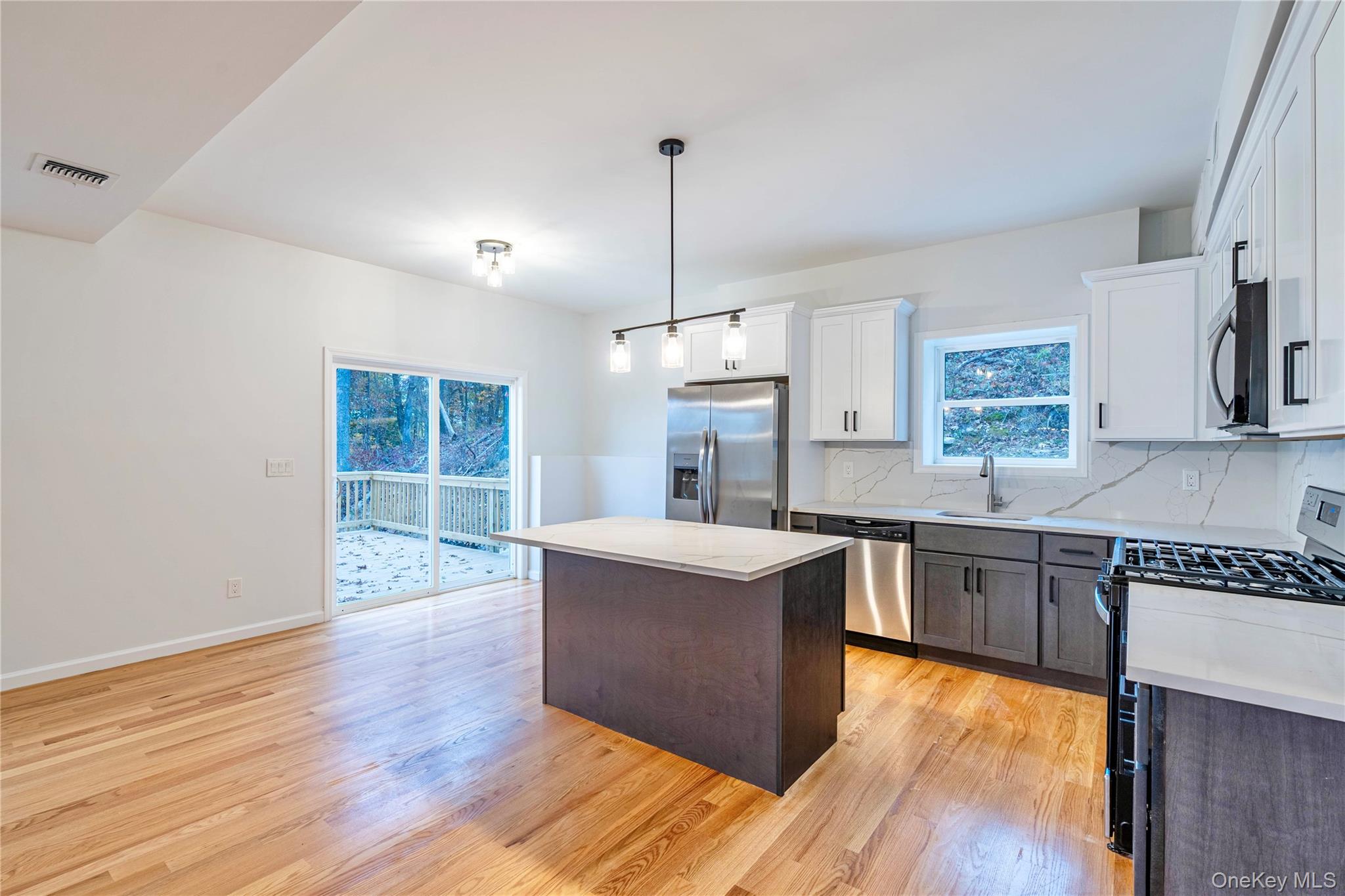 #5 photo, 125 Highland Avenue, Newburgh , NY 12550