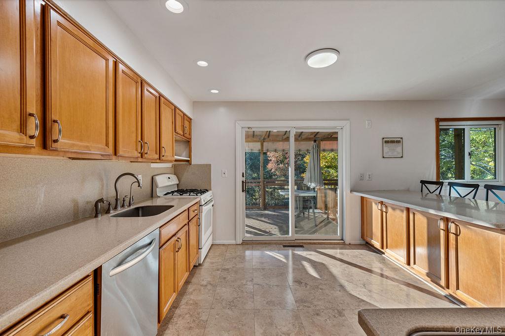 #7 photo, 1 W Burda Place, New City , NY 10956