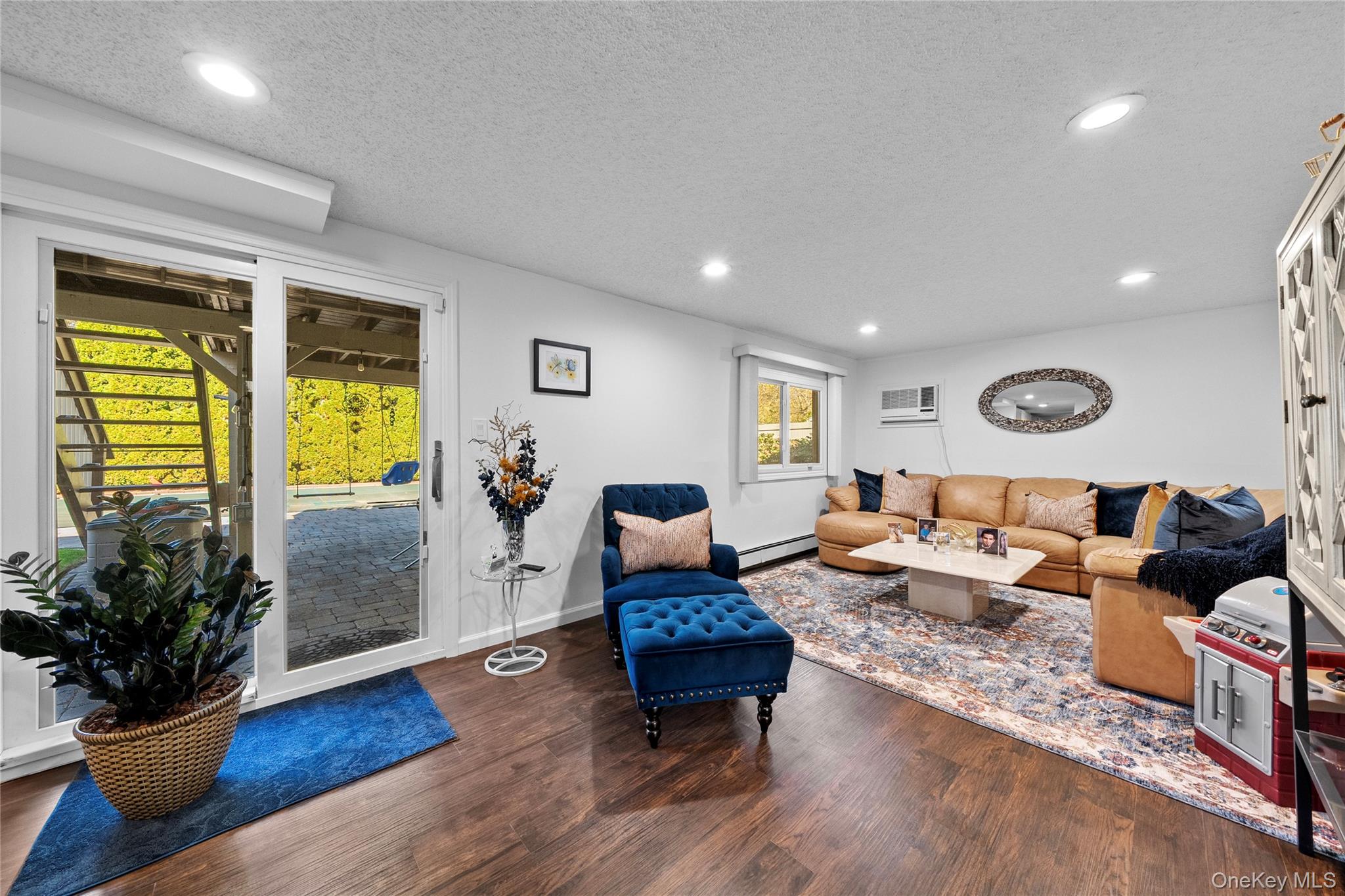 #16 photo, 40 Stonywood Drive, Commack , NY 11725