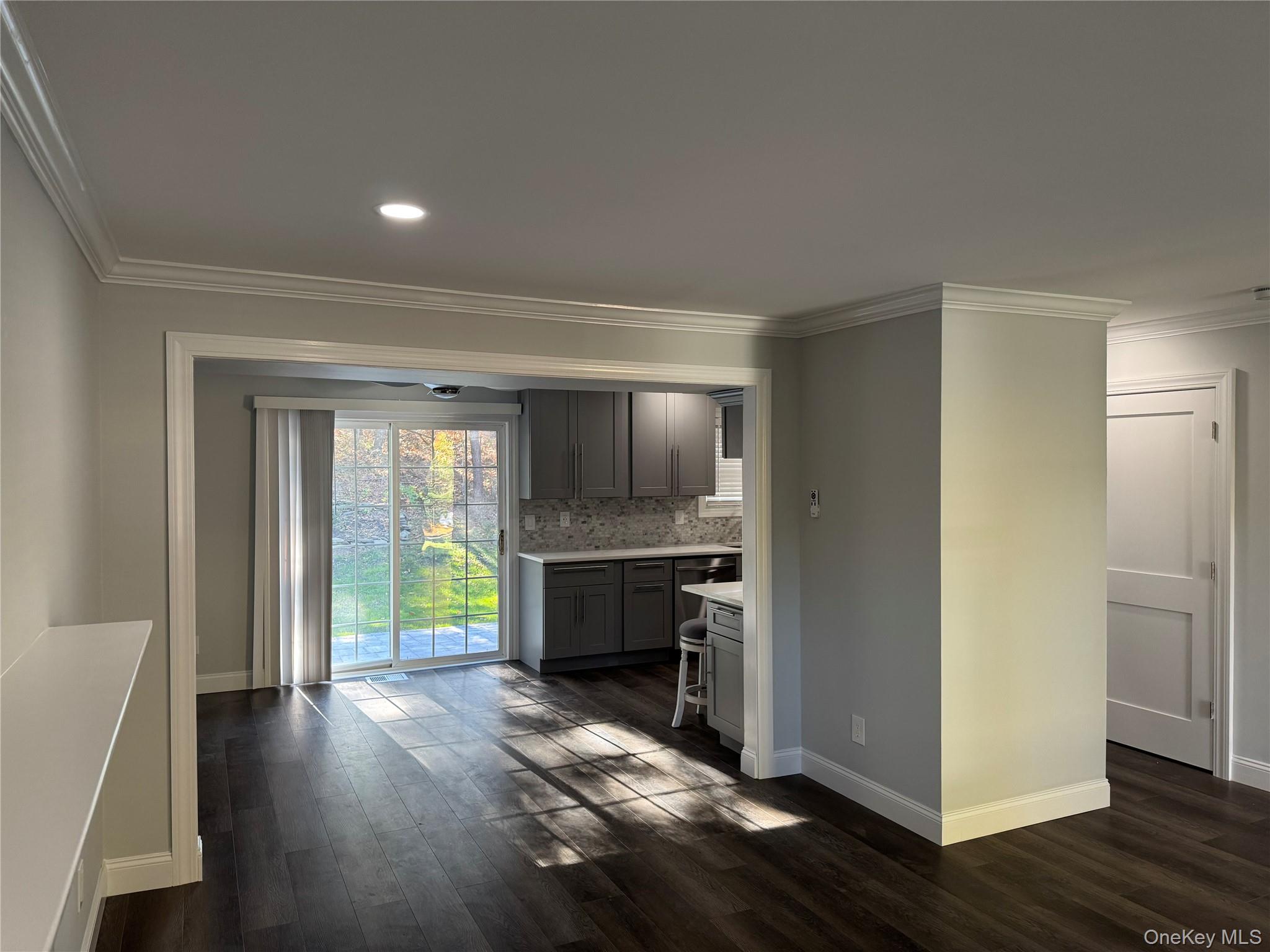 #4 photo, 16 Huntington Commons, Yaphank , NY 11980