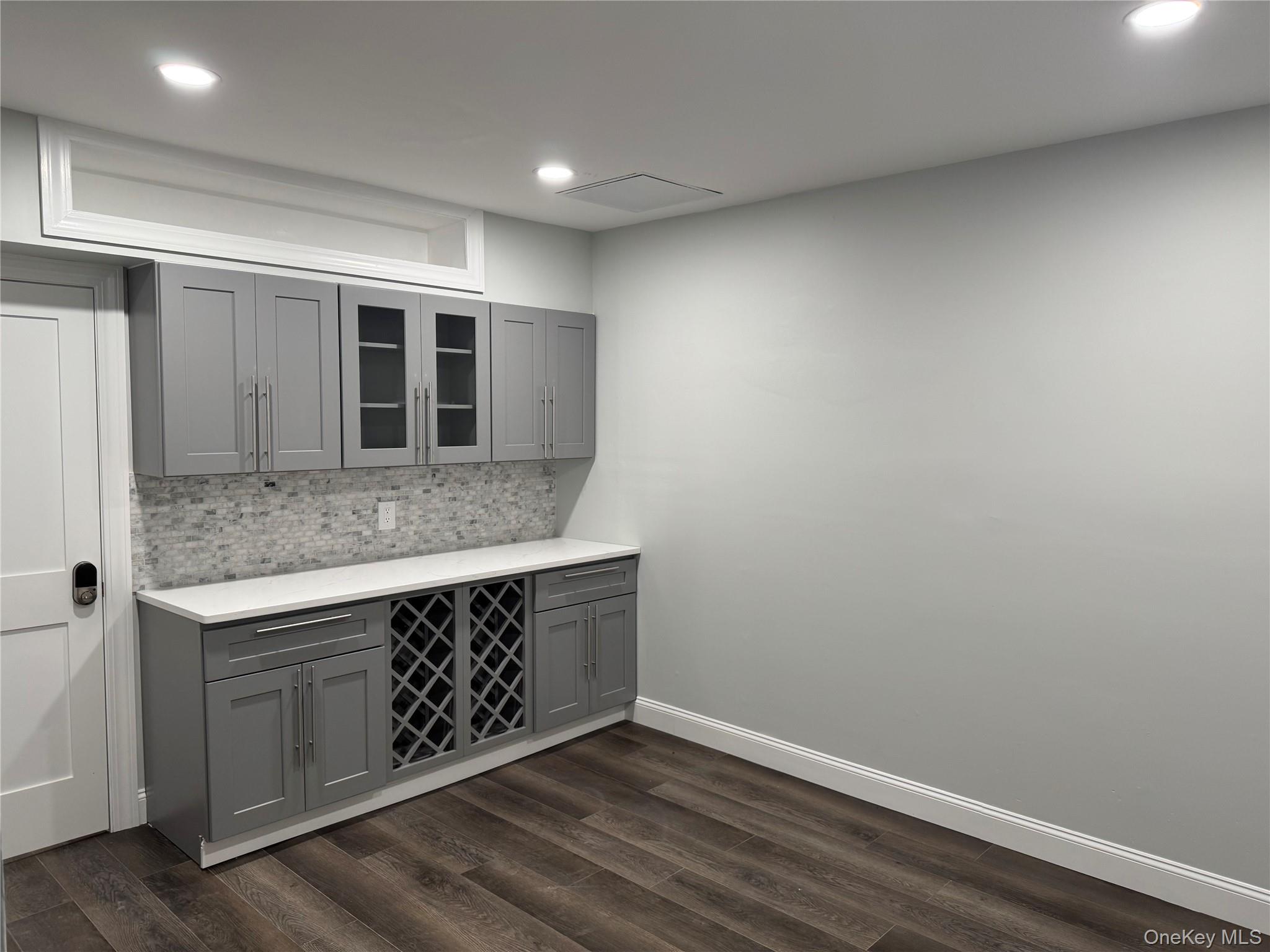 #8 photo, 16 Huntington Commons, Yaphank , NY 11980