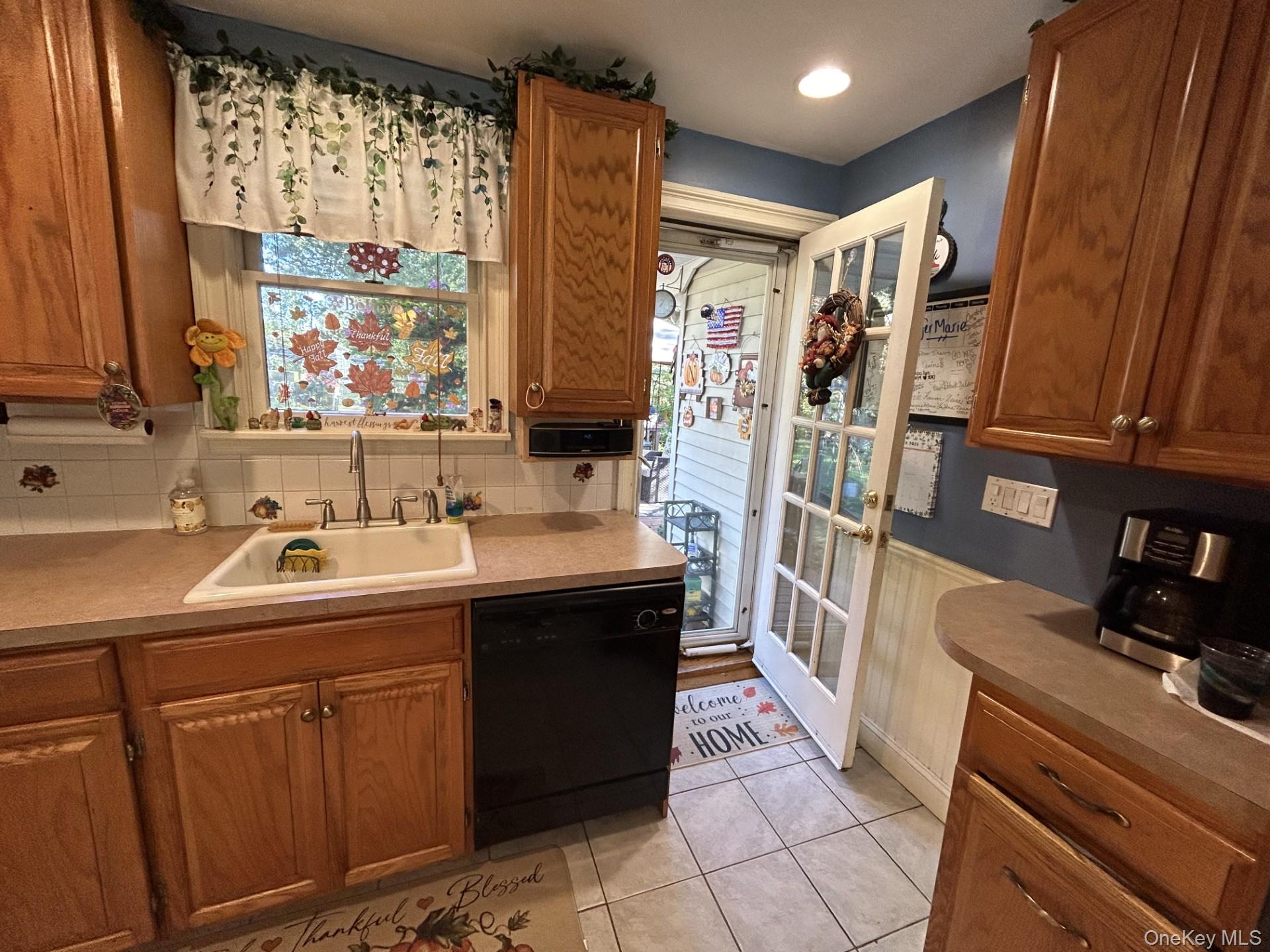 #9 photo, 21 Lakeview Drive, サフォーク郡 Middle Island , NY 11953