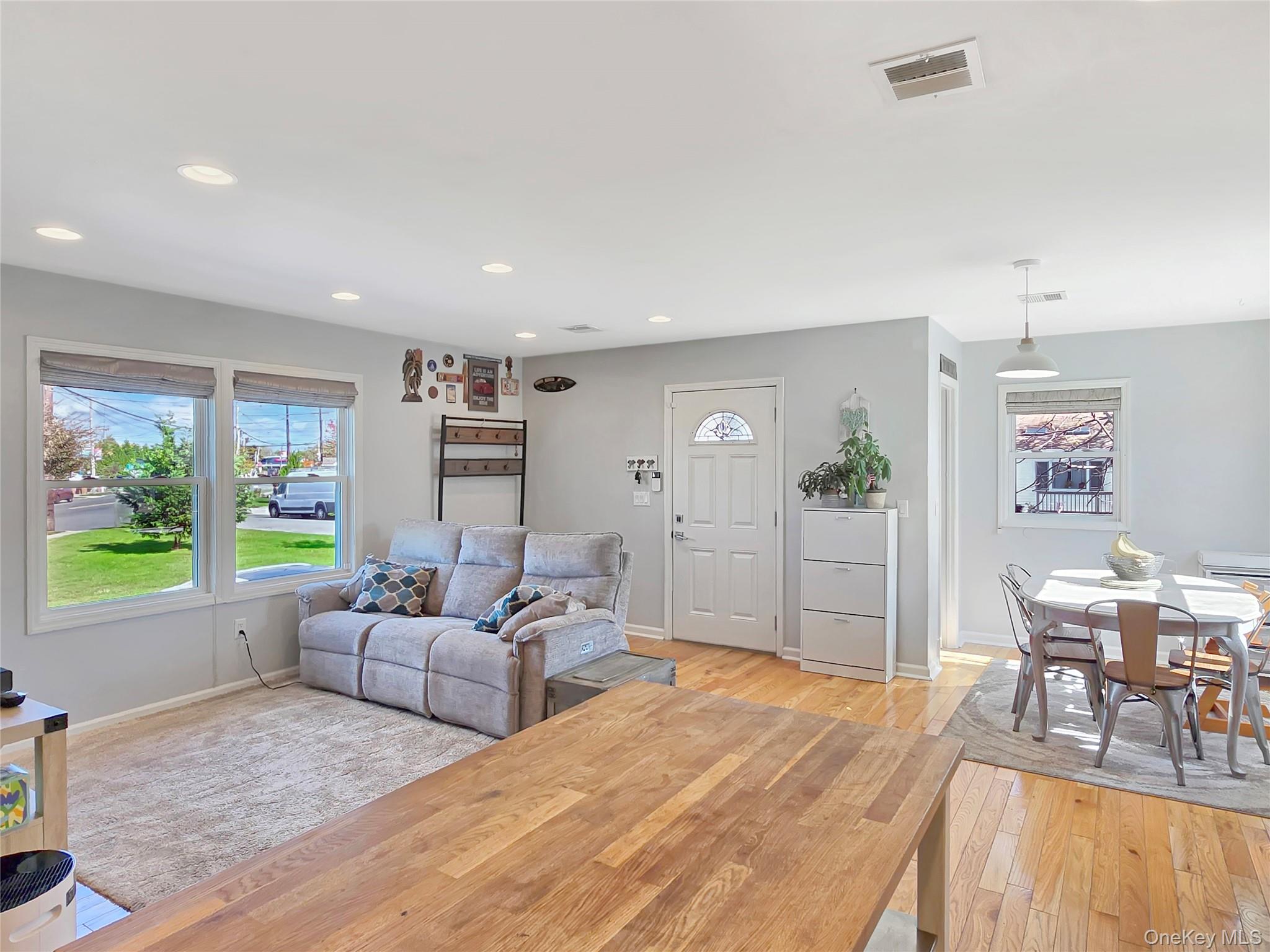 #16 photo, 541 Long Beach Road, ナッソー郡 Island Park , NY 11558