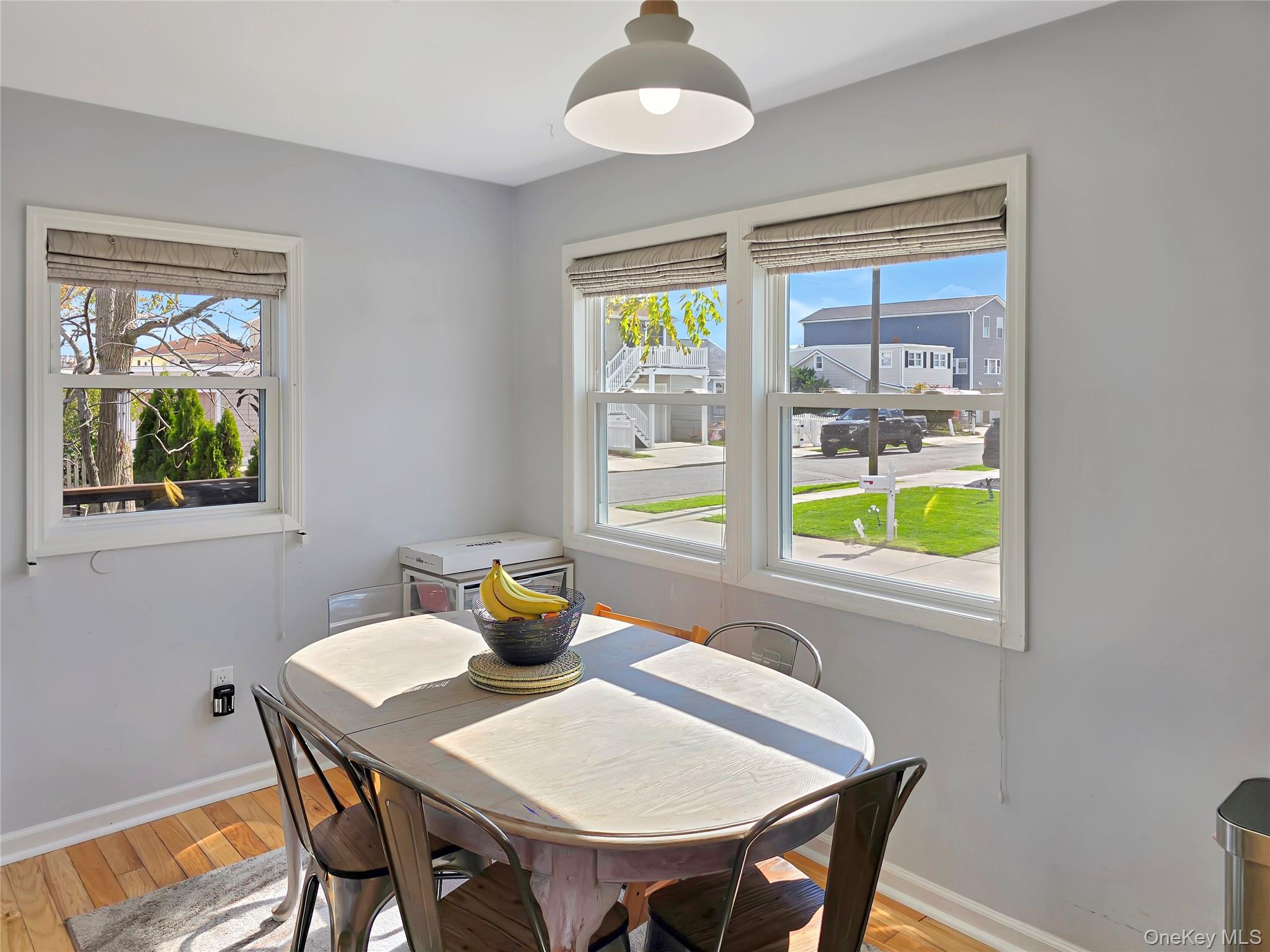 #3 photo, 541 Long Beach Road, ナッソー郡 Island Park , NY 11558