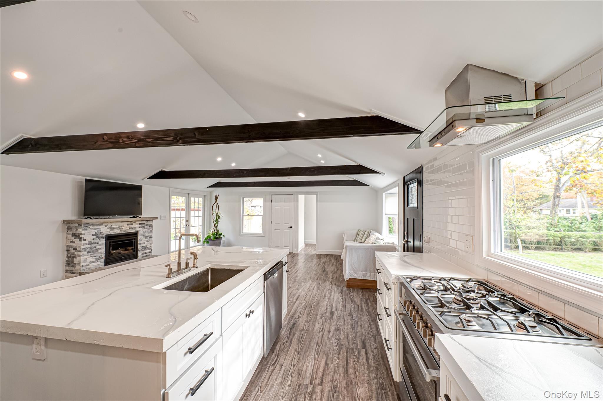 #14 photo, 39 Lynncliff Road, Hampton Bays , NY 11946