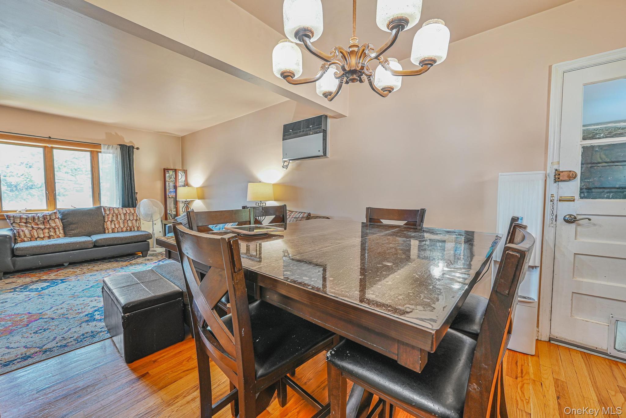 #12 photo, 118 Edmund, Lynbrook , NY 11563