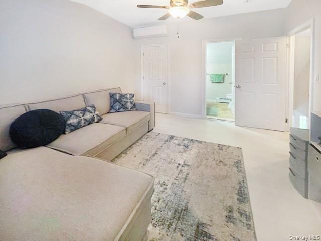 #13 photo, 62 Old Farm Road, ナッソー郡 Levittown , NY 11756