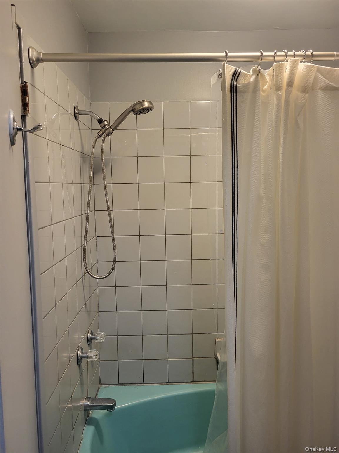 #10 photo, 22 Pine Court, サフォーク郡 Riverhead , NY 11901