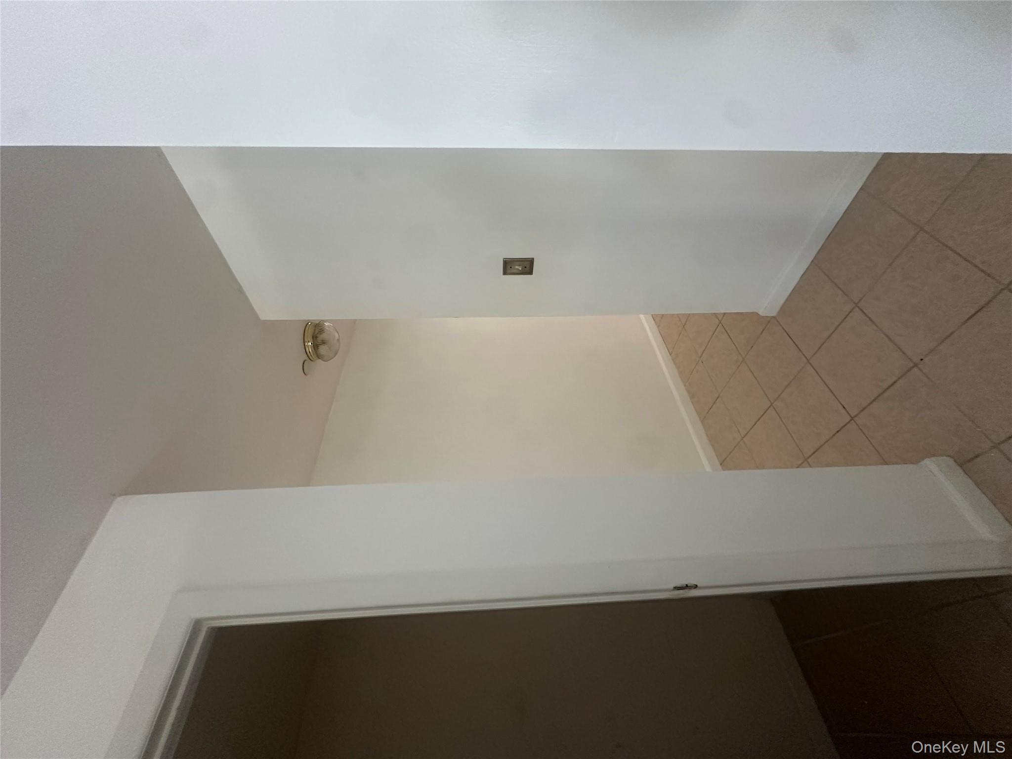 #4 photo, 40-35 95th Street, クイーンズ区 Elmhurst , NY 11373