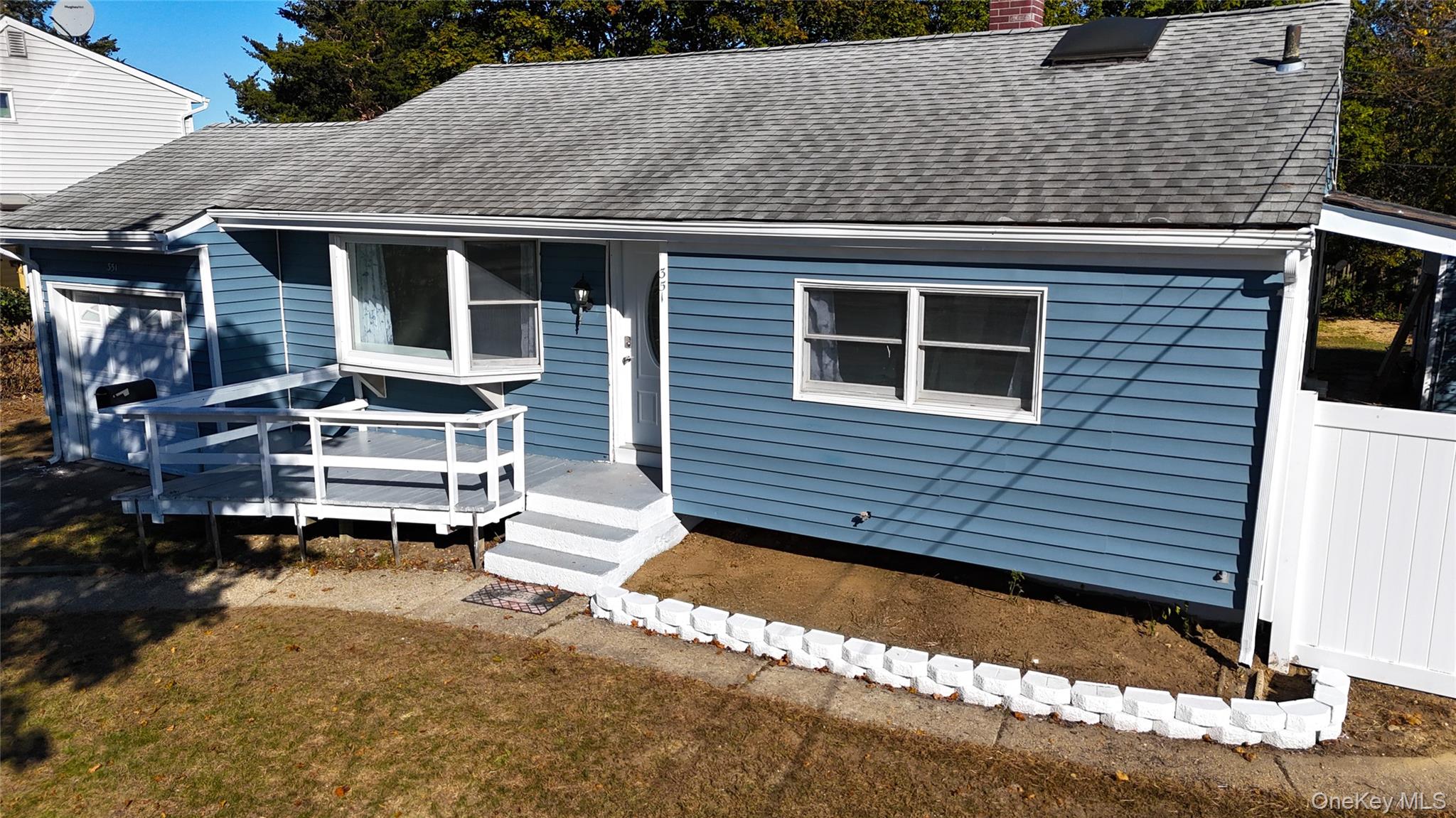 #1 photo, 351 Wicks Road, サフォーク郡 Brentwood , NY 11717