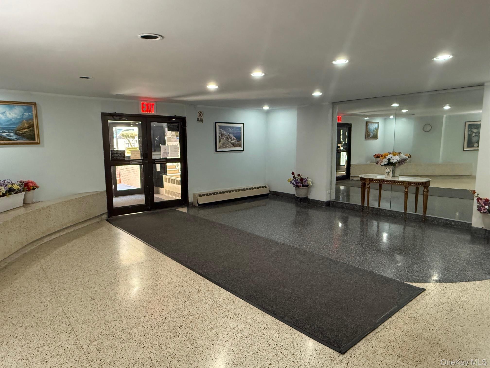 #18 photo, 30-44 29th Street, クイーンズ区 Astoria , NY 11102